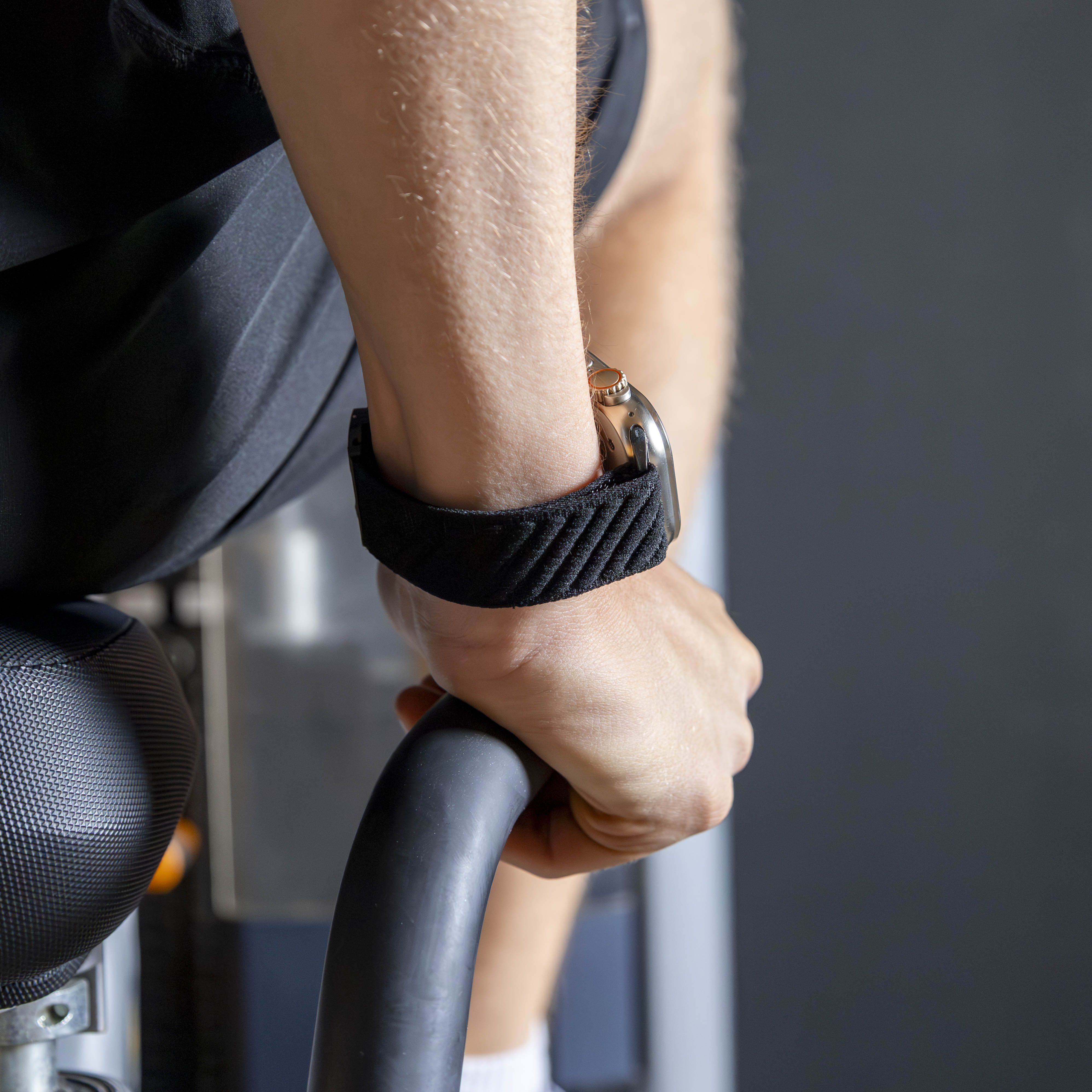 Bandz Apple Watch Nylon Strap 'Wave' with P-Buckle (Black)