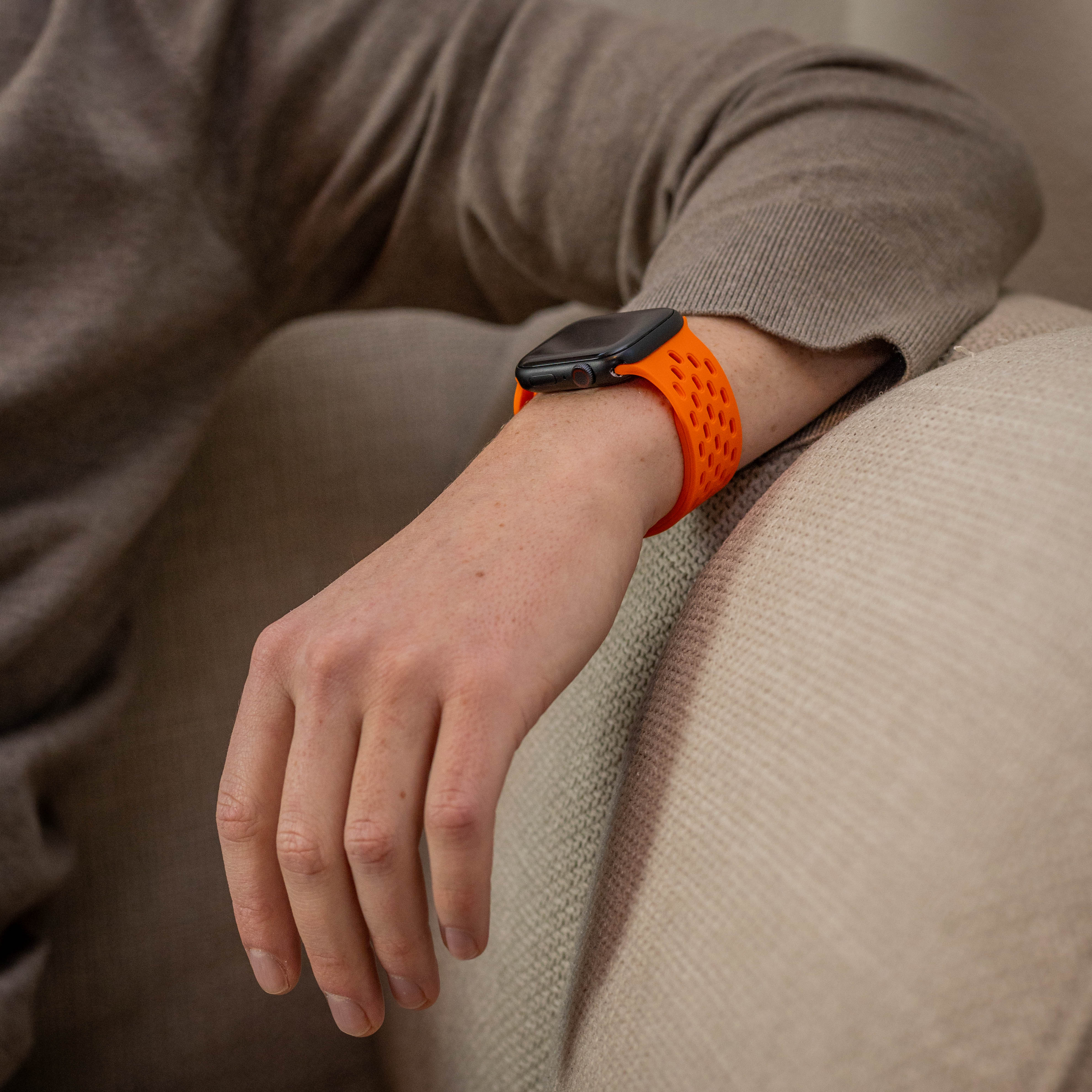 Bracelet silicone air avec P-buckle pour Apple Watch (orange)