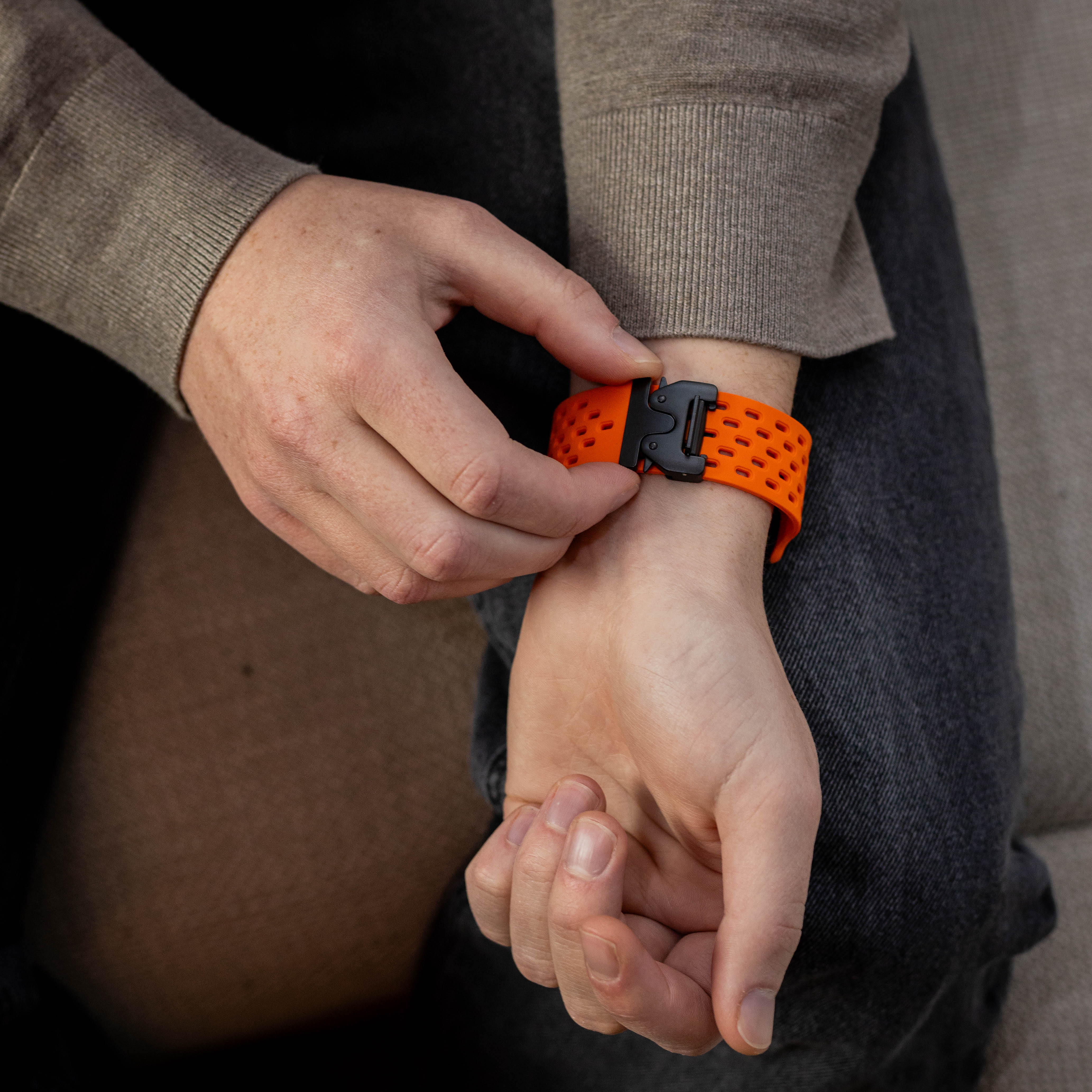 Bracelet silicone air avec P-buckle pour Apple Watch (orange)