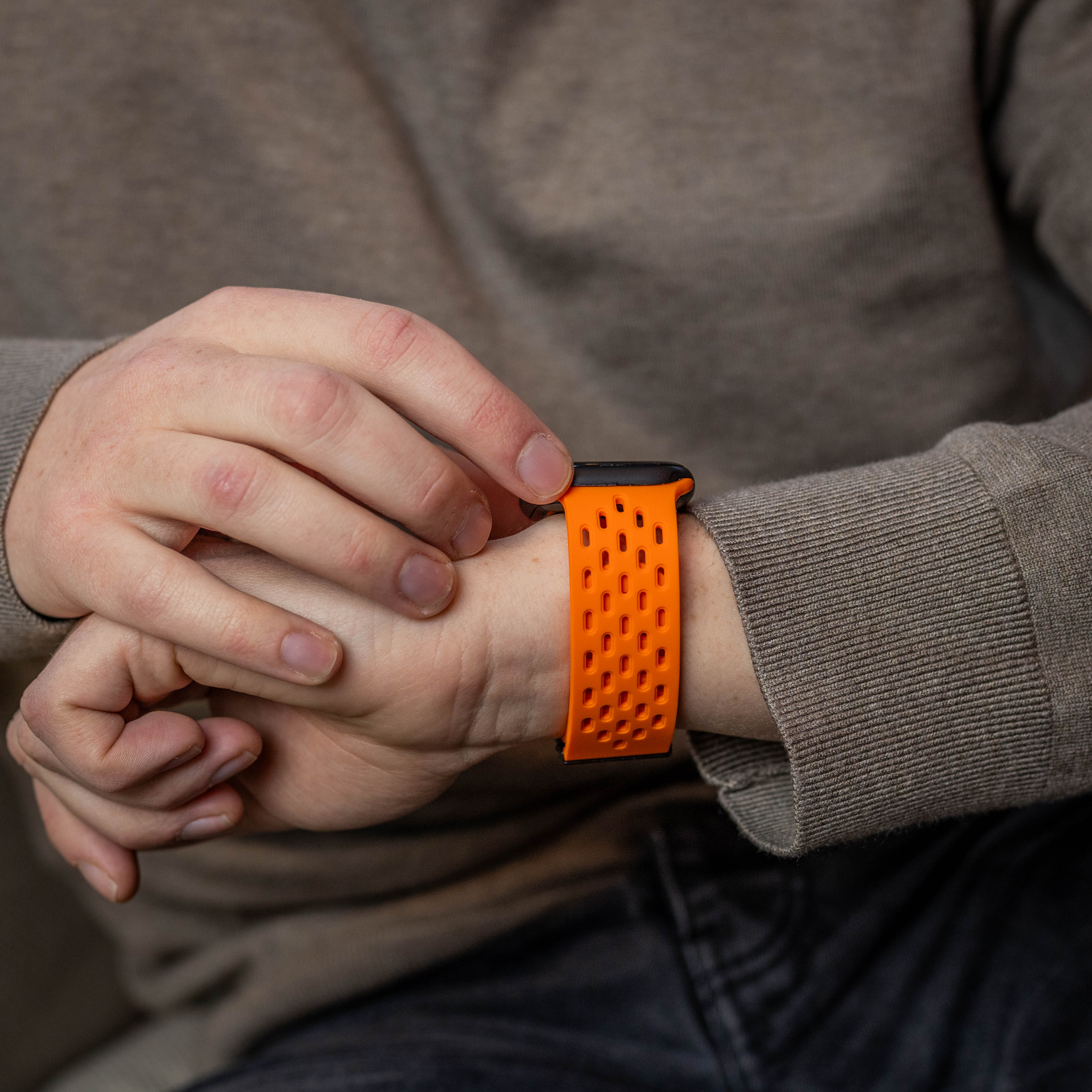 Bracelet silicone air avec P-buckle pour Apple Watch (orange)