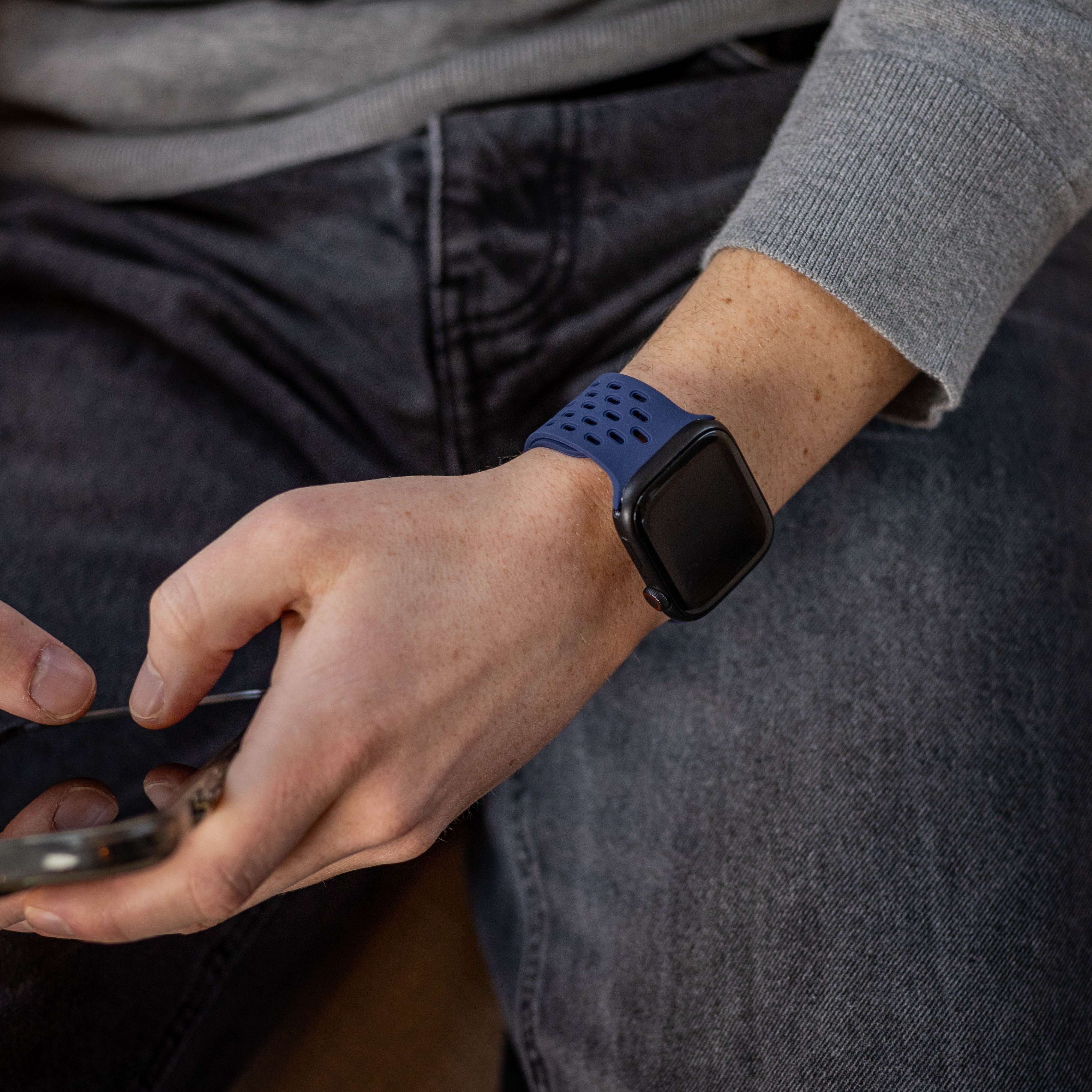 Apple Watch Silicone Air Strap with P-Buckle (Dark Blue)