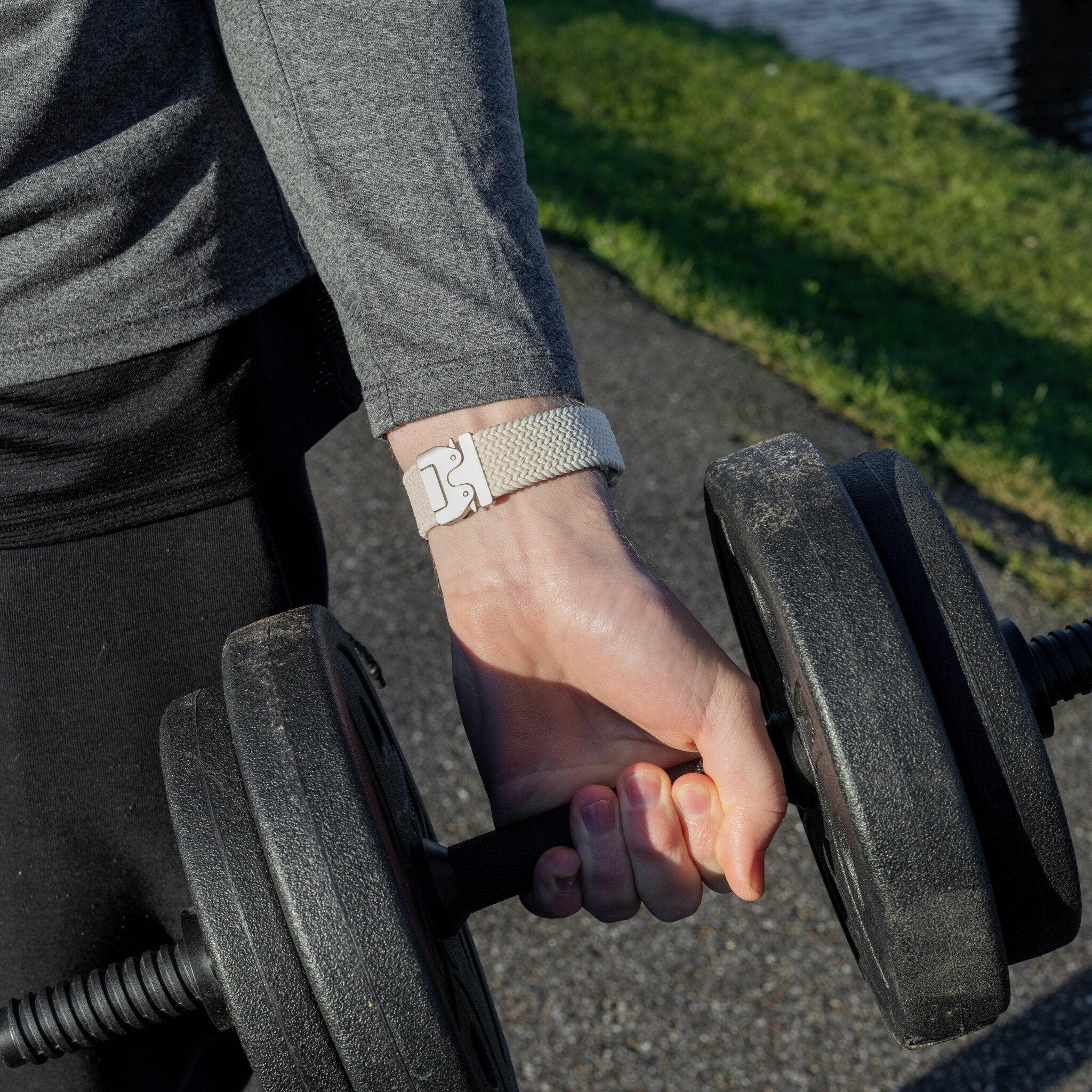 Bracelet tressé avec boucle Garmin Forerunner 265s (lumière stellaire)