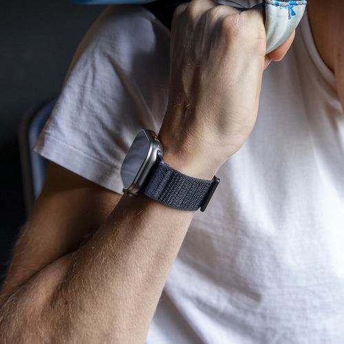 Strap-it Bracelet nylon Wave Apple Watch (noir)