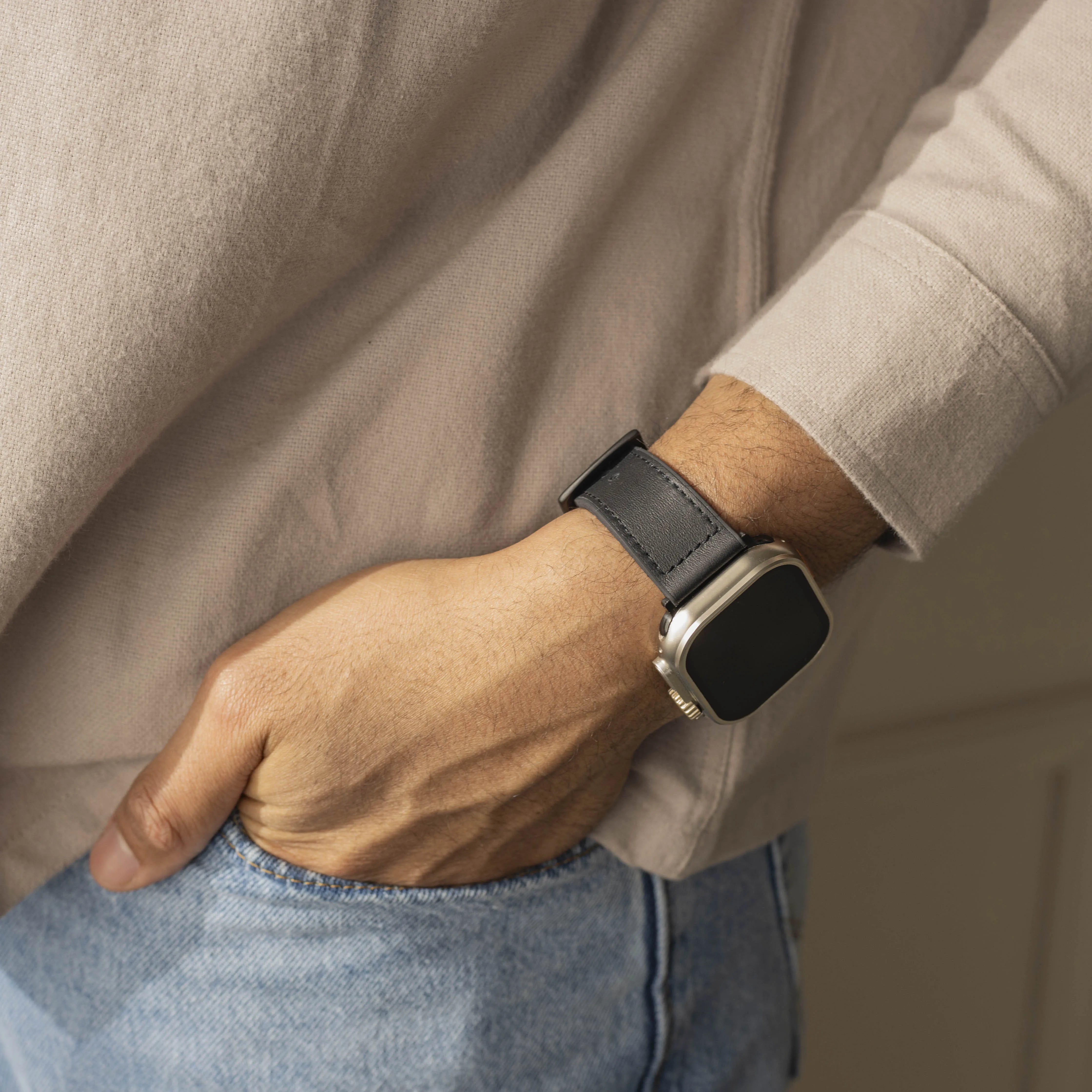 Bracelet cuir hybride à boucle Apple Watch (noir)