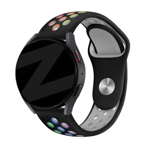 Silicone Sport Strap 'Deluxe', on a watch, 3/4 front view