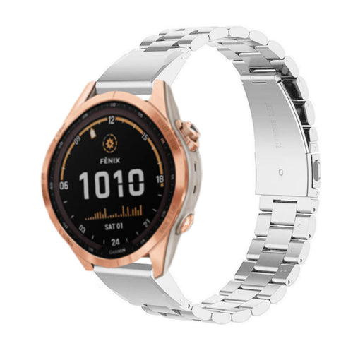 Steel Strap, silver, on a watch, 3/4 front view