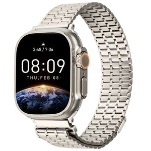 Metal Mesh Strap 'Deluxe', starlight, on a watch, 3/4 front view