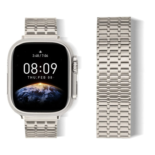 Metal Mesh Strap 'Deluxe', starlight, on a watch, 3/4 front view