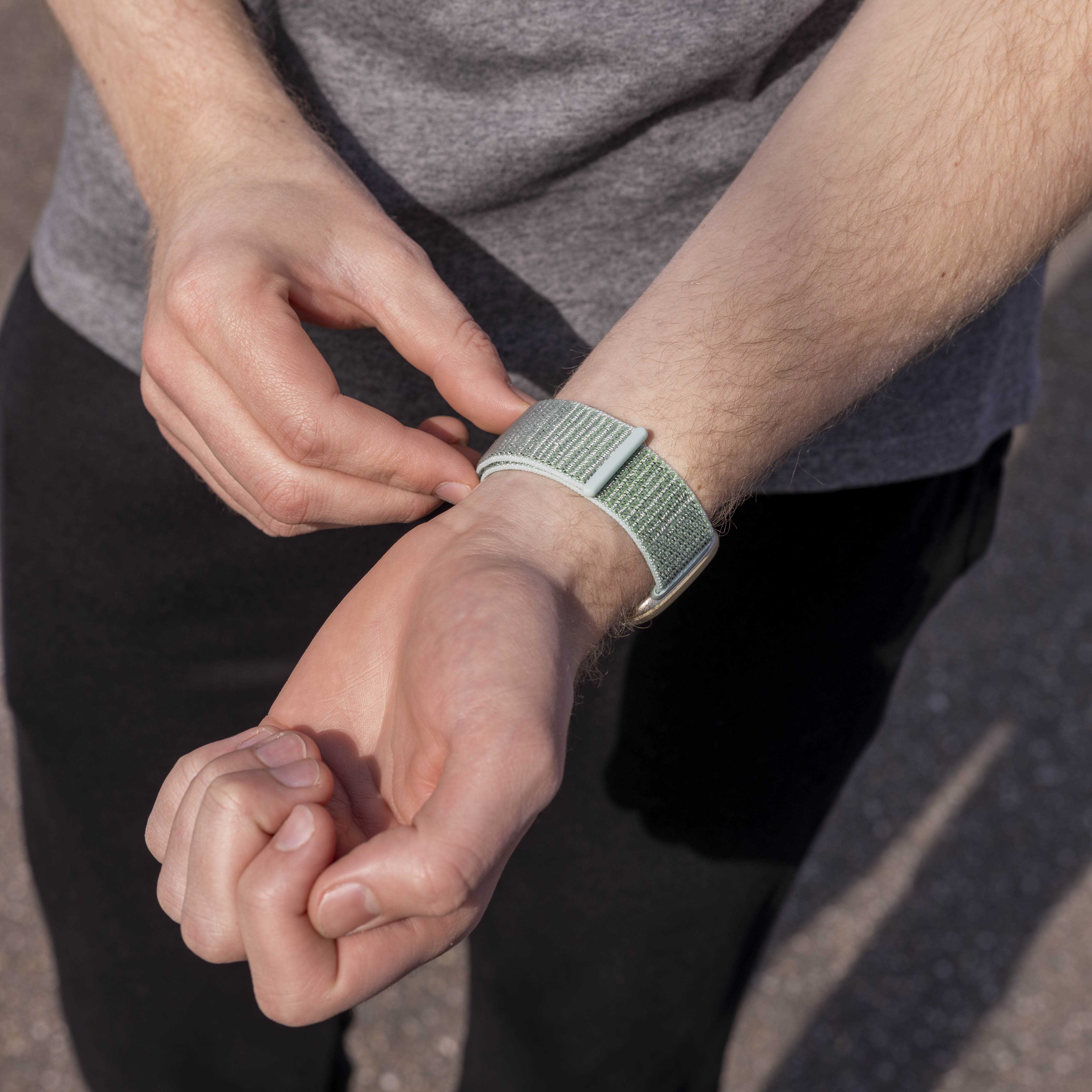 Bracelet nylon Fitbit Versa 3 (vert menthe)
