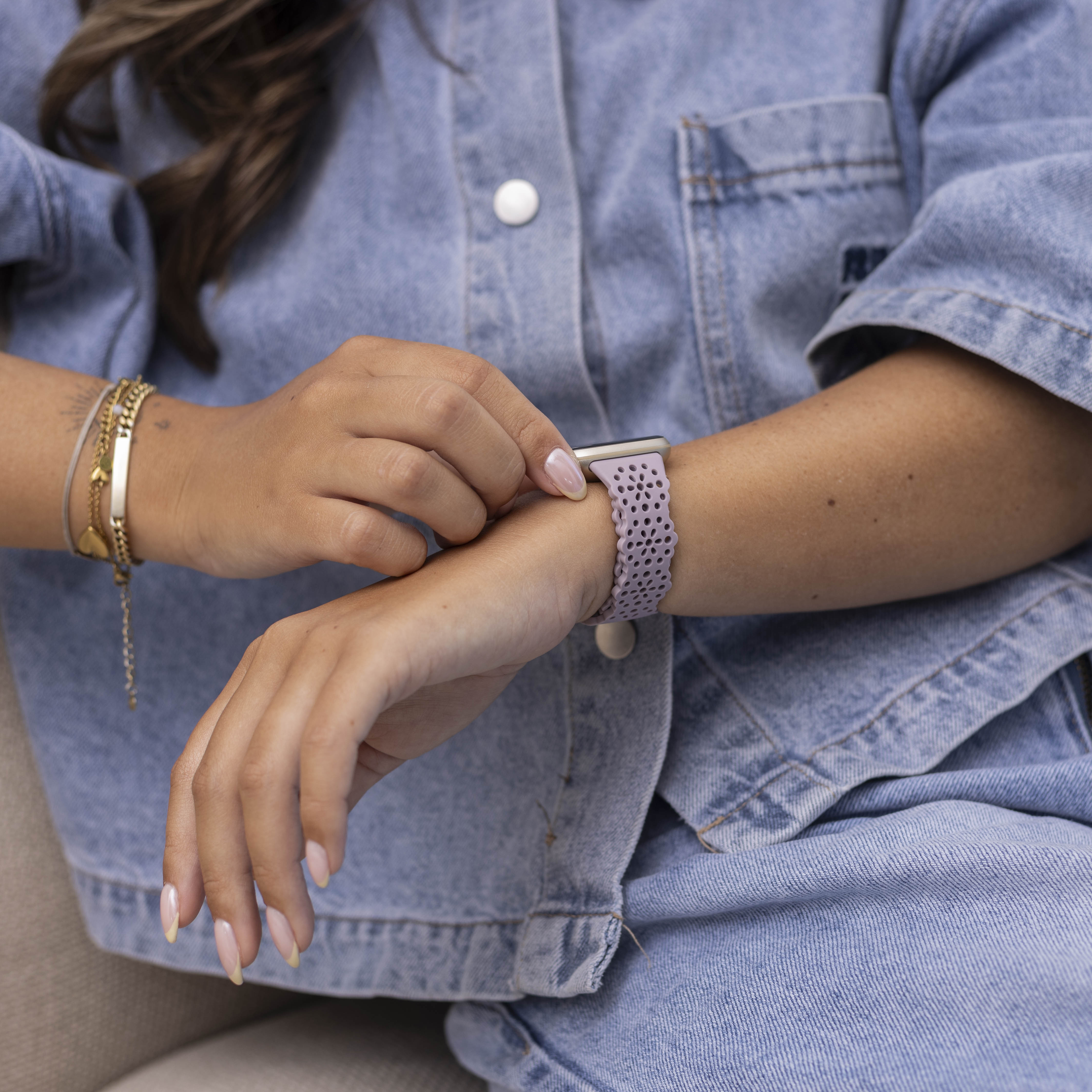 Bracelet silicone avec motif Fitbit Versa 3 (lila)