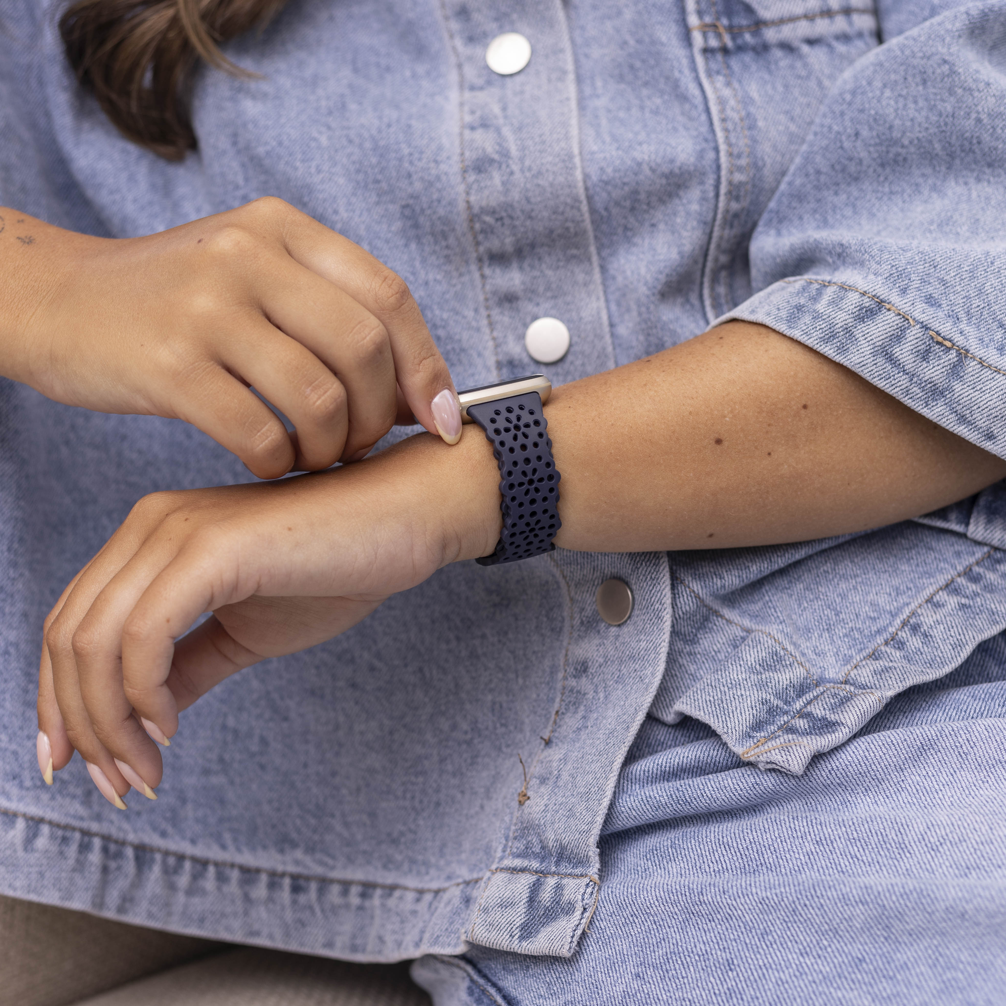 Bracelet silicone avec motif Fitbit Sense (bleu foncé)