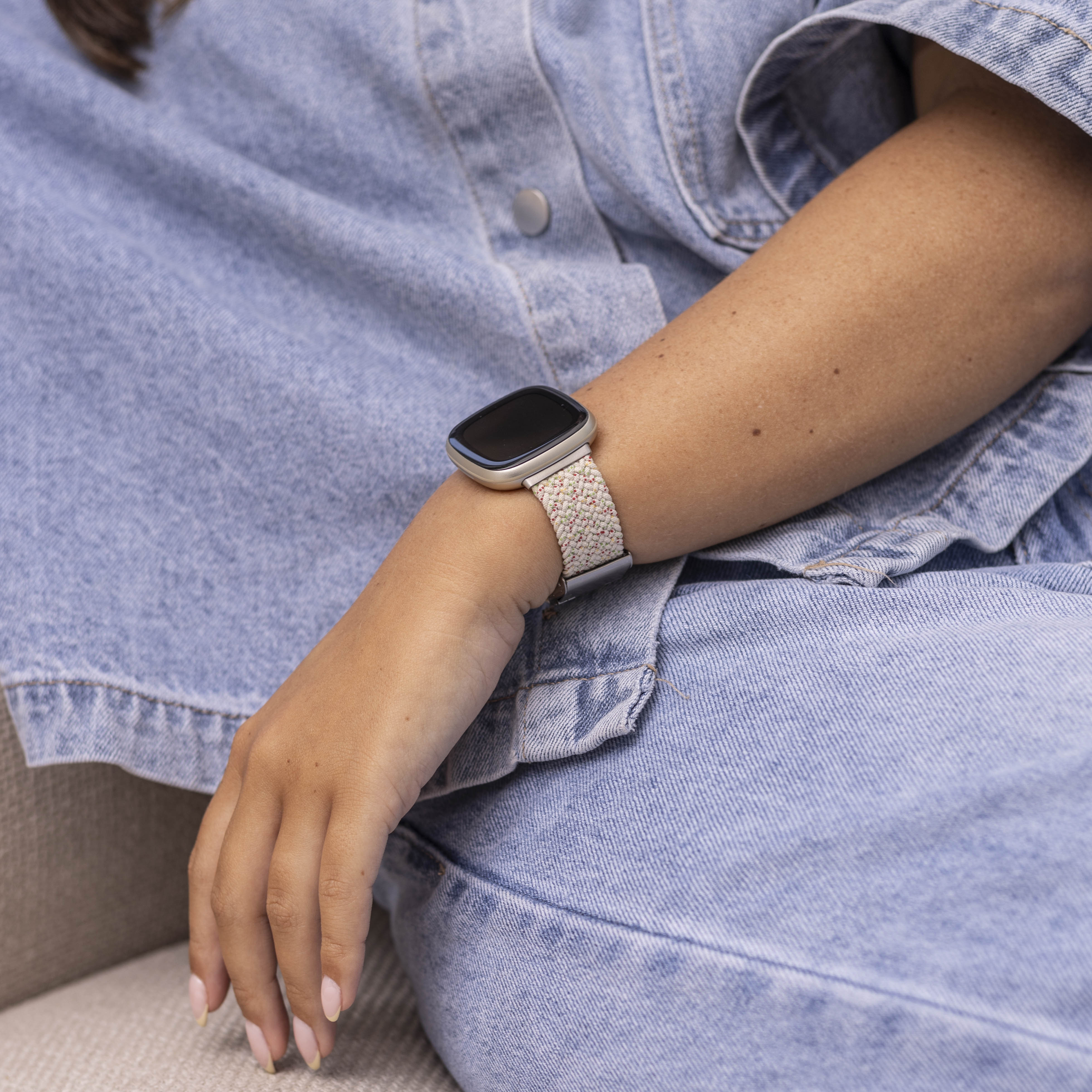 Bracelet tressé réglable Fitbit Versa 3 (beige melange)