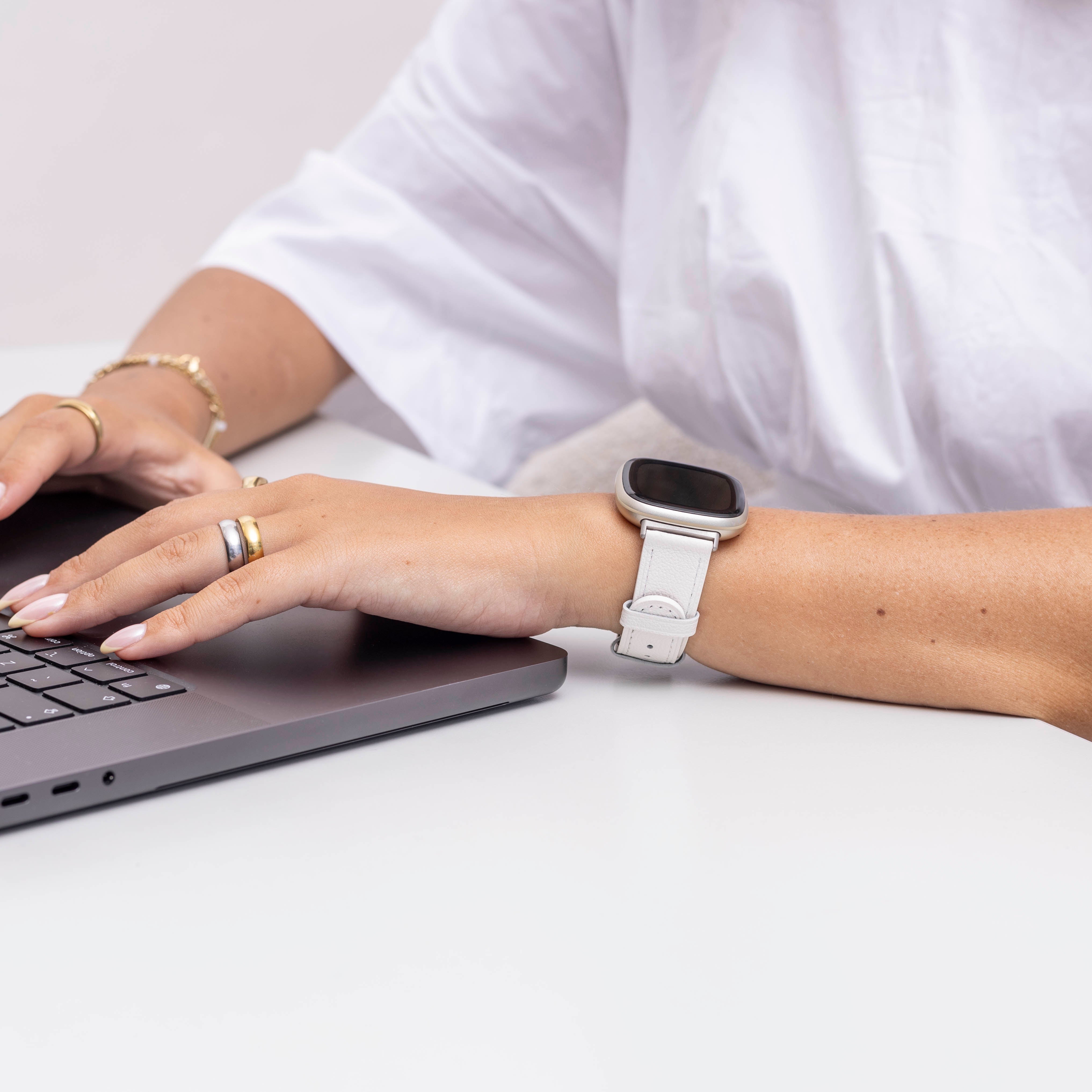 Bracelet cuir Fitbit Sense (blanc)