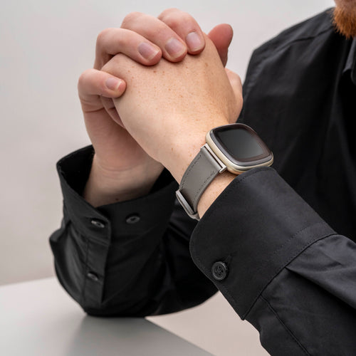 Bracelet cuir Fitbit Sense (gris)