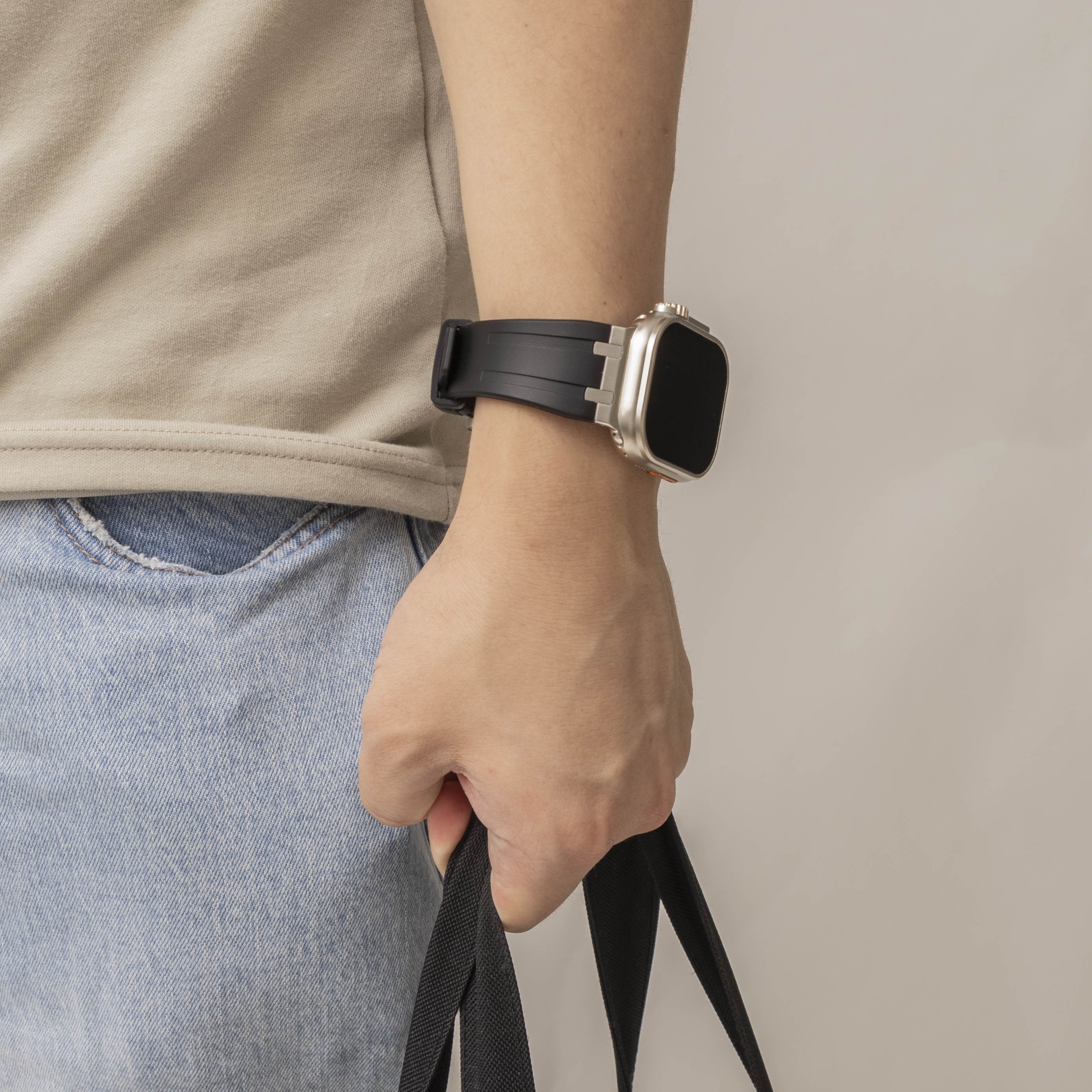 Bandz Bracelet silicone 'Luxe Liquid' Apple Watch (noir avec argent)