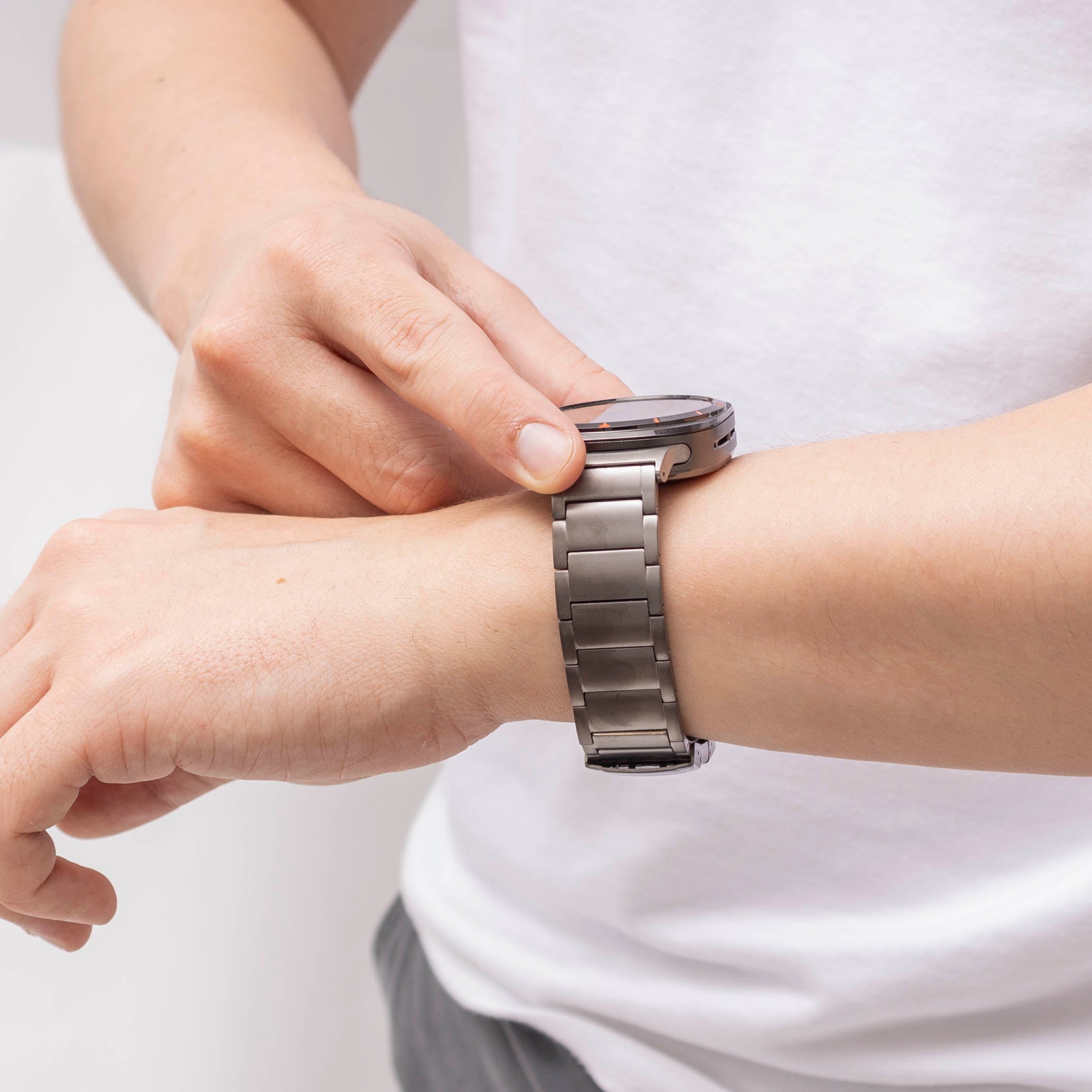 Bandz Bracelet titane 'Classique' Samsung Galaxy Watch Ultra (graphite)