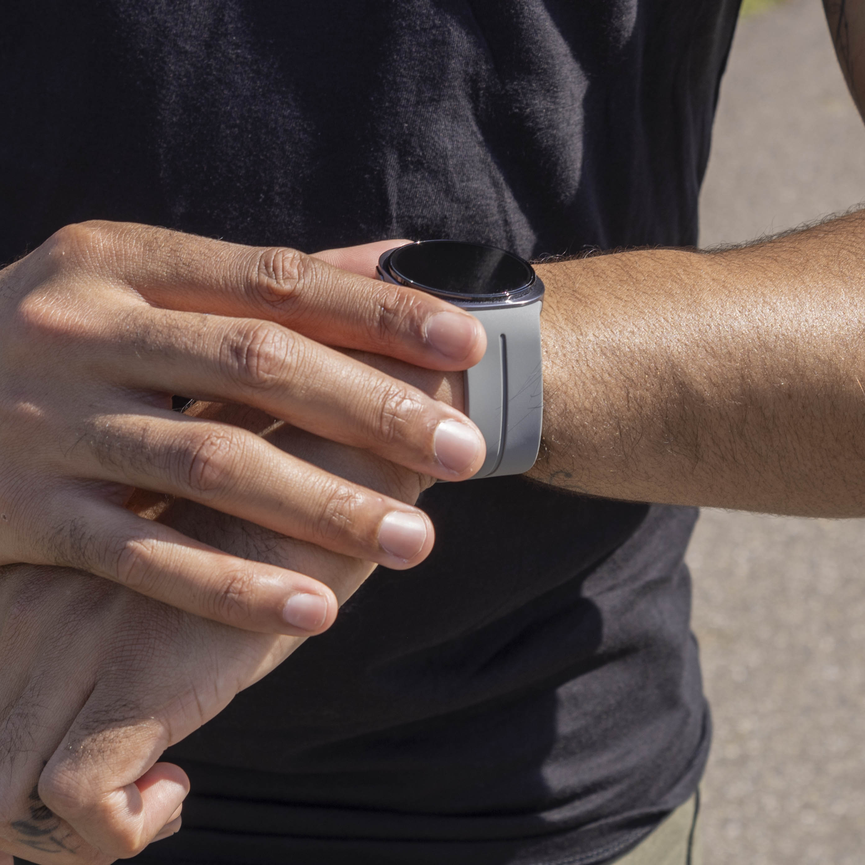 Samsung Galaxy Watch 8 - 44mm D-Buckle Silicone Strap (Dark Grey)