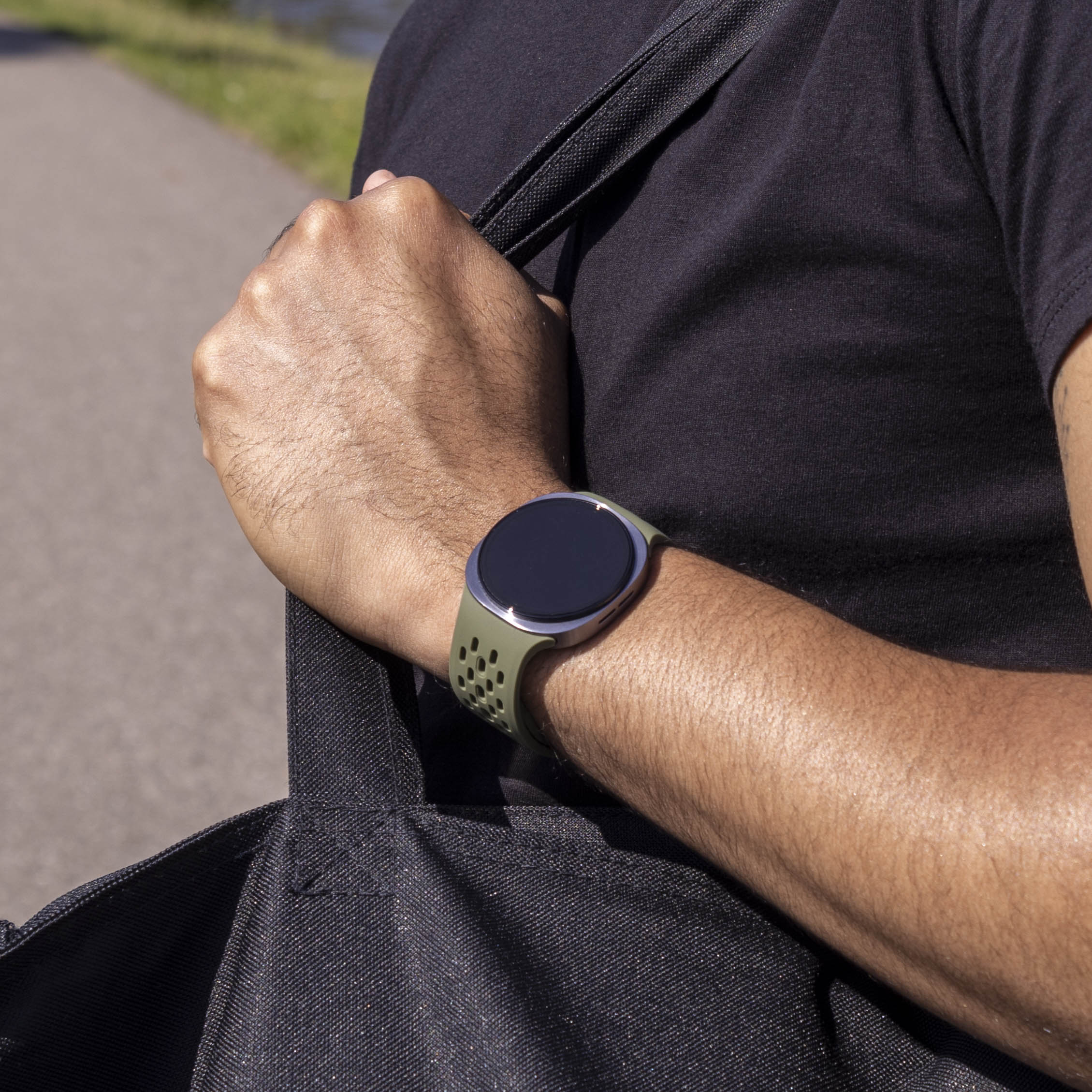 Samsung Galaxy Watch 8 - 44mm Silicone Air Strap (Army Green)