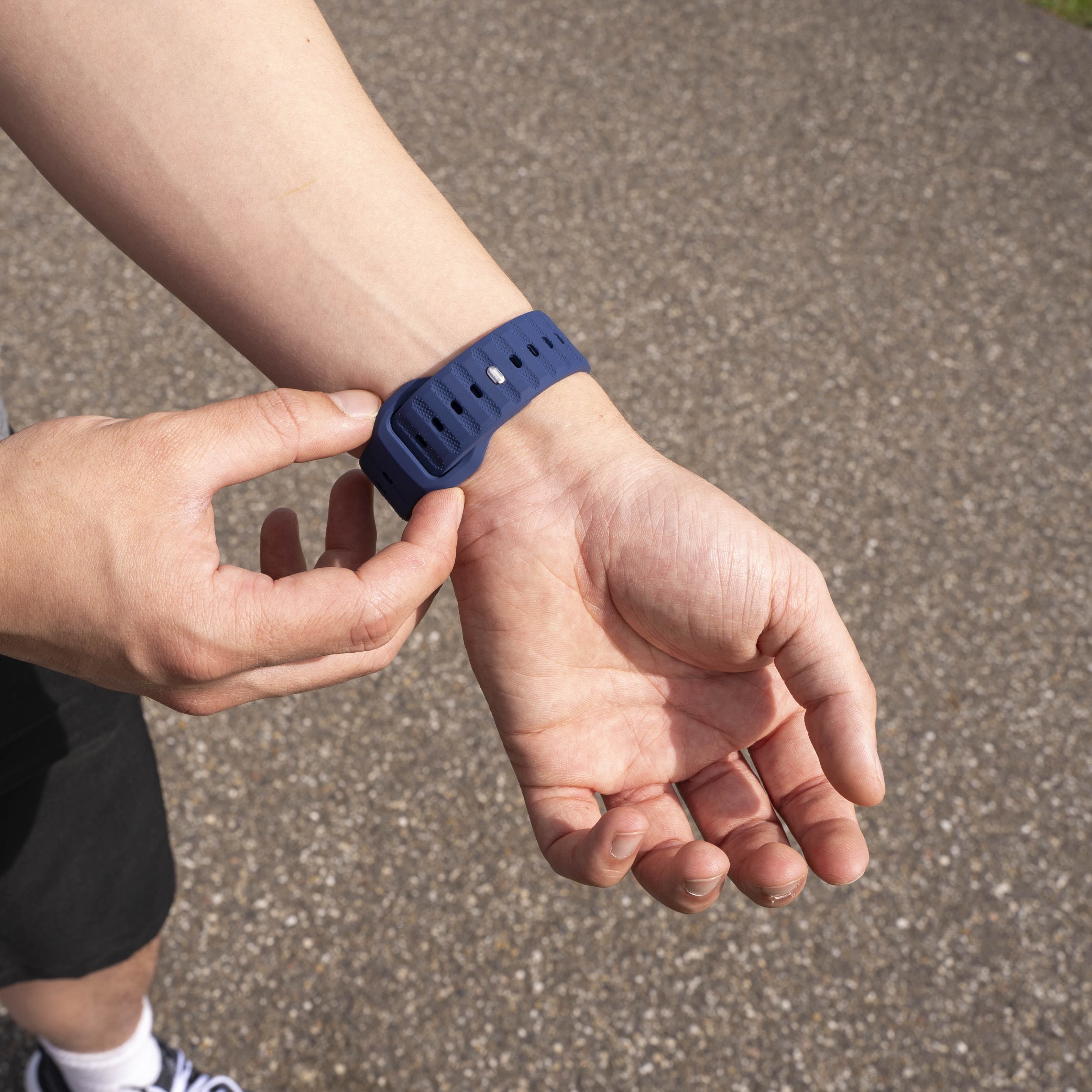 Bracelet silicone outdoor Samsung Galaxy Watch 8 - 44mm (bleu foncé)