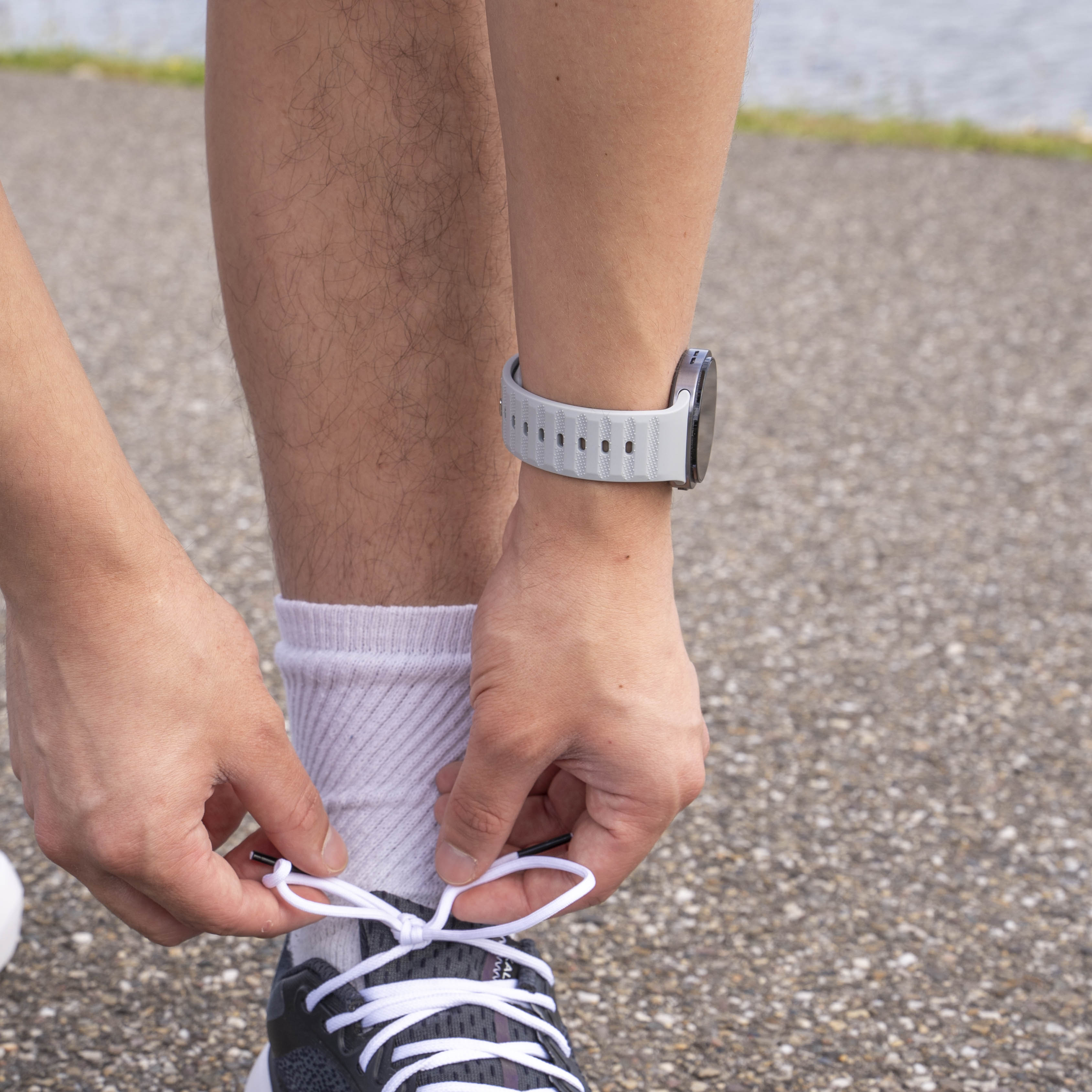 Bracelet silicone outdoor Samsung Galaxy Watch 8 - 44mm (gris)