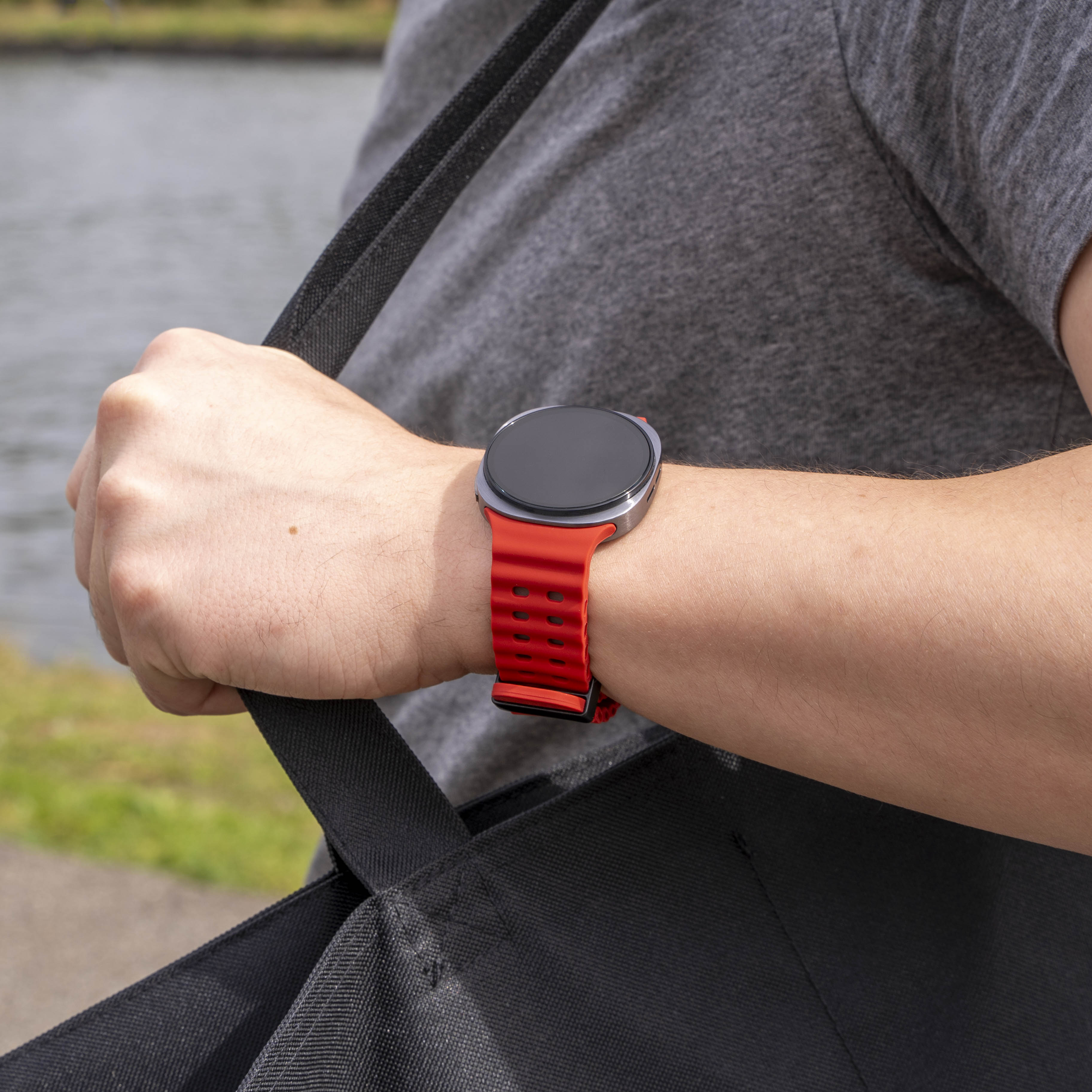 Samsung Galaxy Watch 8 - 40mm Ocean Strap (Red)