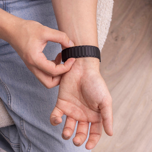 Bracelet silicone magnetique Samsung Galaxy Watch 8 - 40mm (noir)