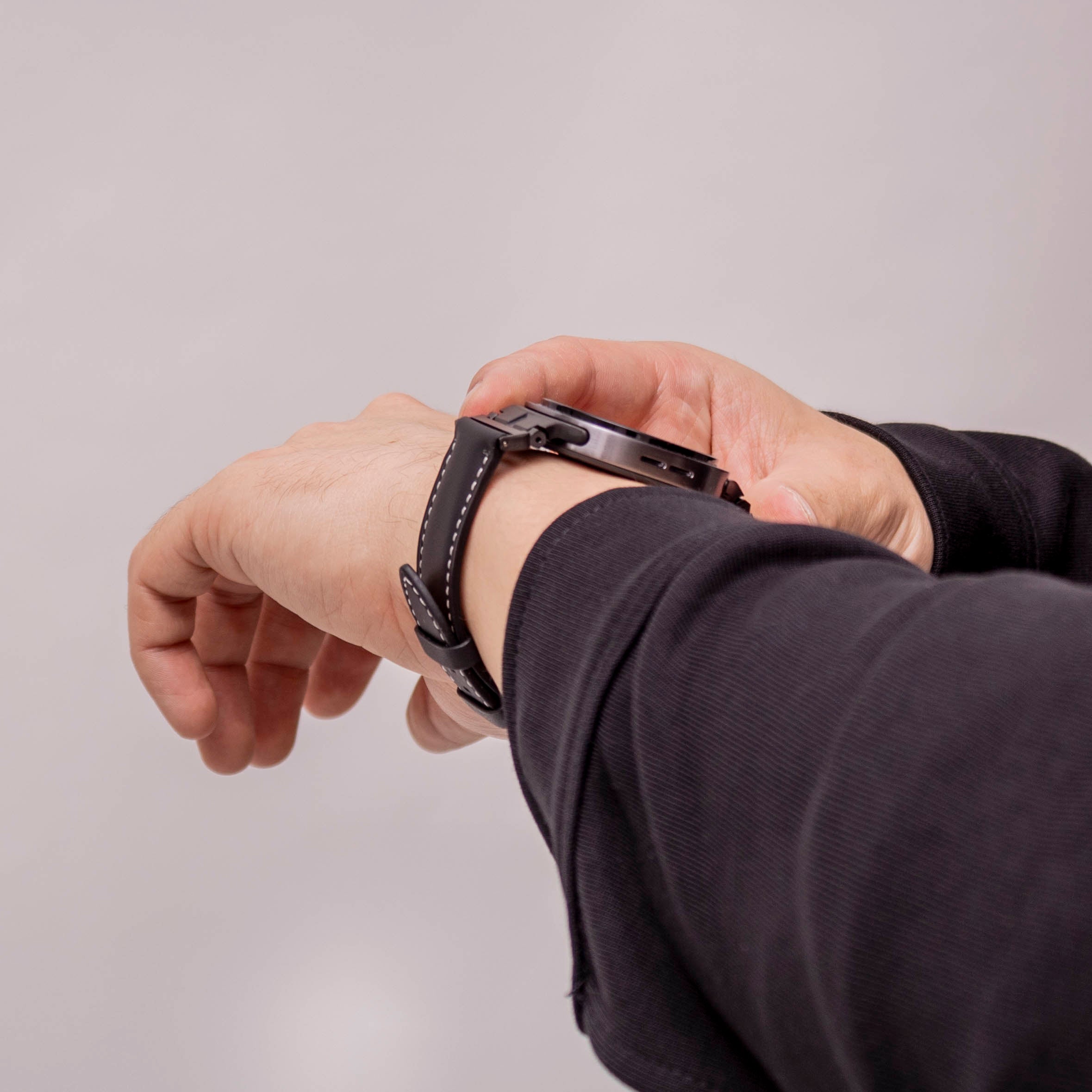 Bracelet cuir Premium Samsung Galaxy Watch 8 - 40mm (noir)