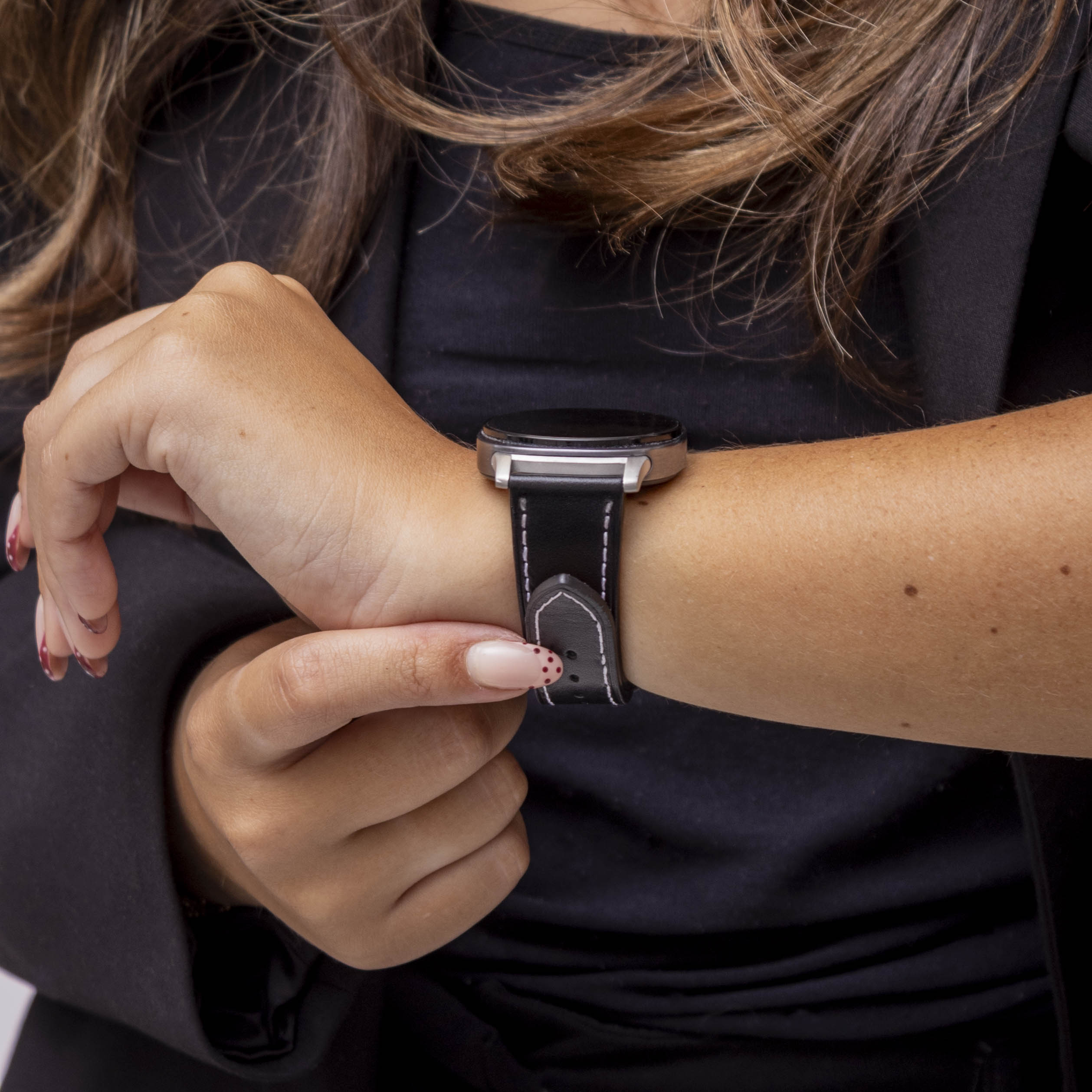 Bracelet cuir classique Samsung Galaxy Watch 8 - 44mm (noir)