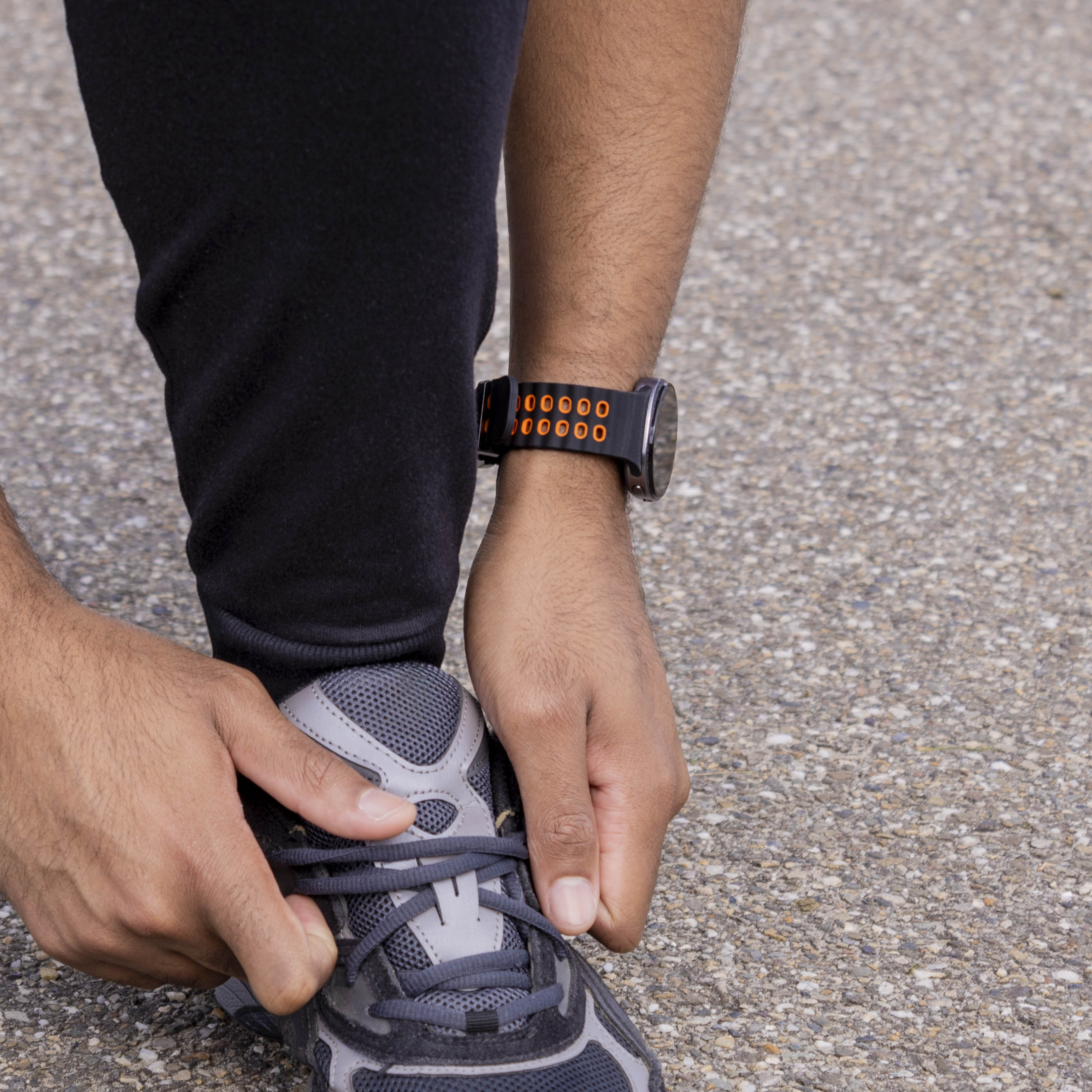 Samsung Galaxy Watch 8 - 44mm Ocean Strap (Black/Orange)