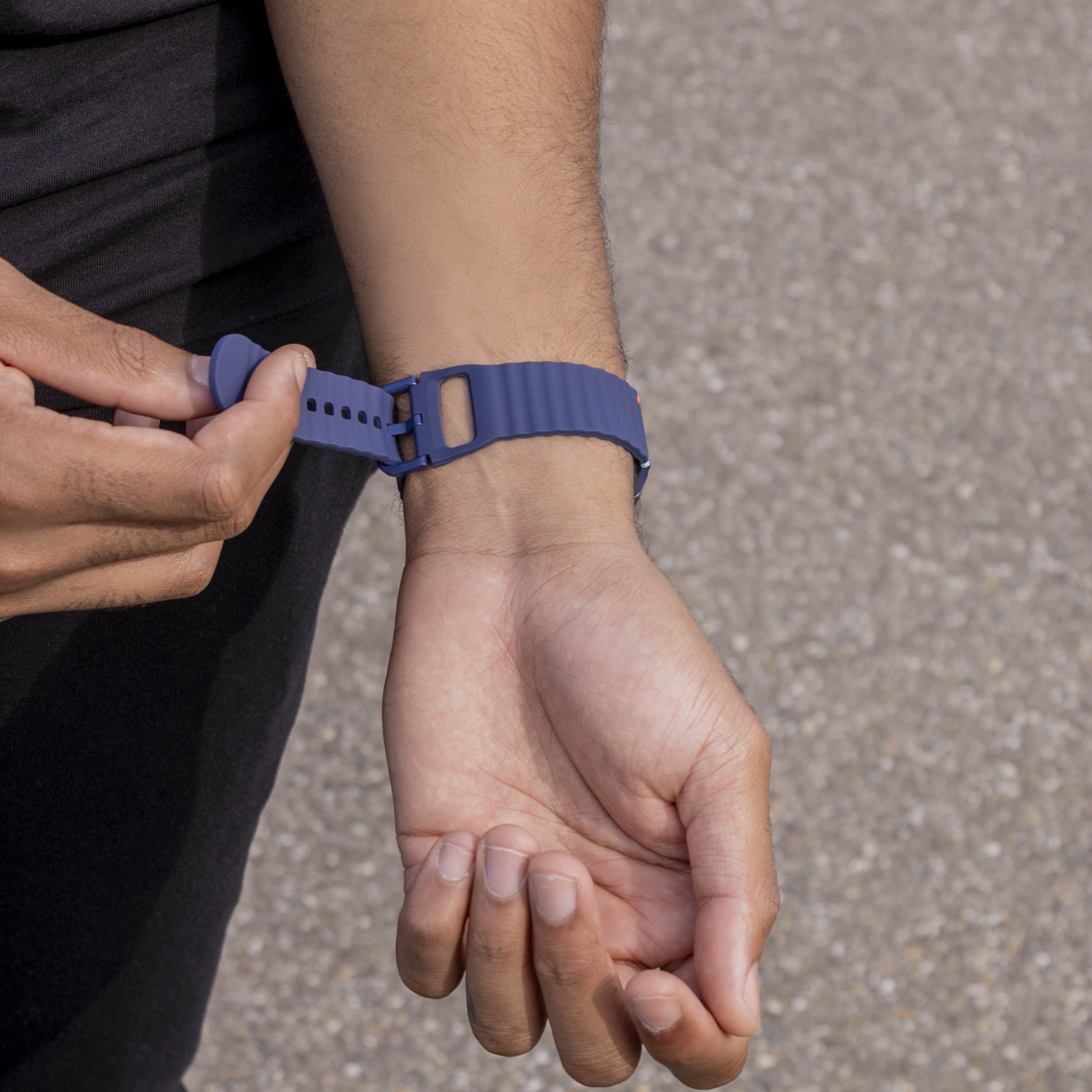 Samsung Galaxy Watch 8 - 40mm Wave Silicone Strap (Dark Blue)