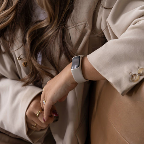 Bracelet silicone Fitbit Charge 5 (blanc sable)