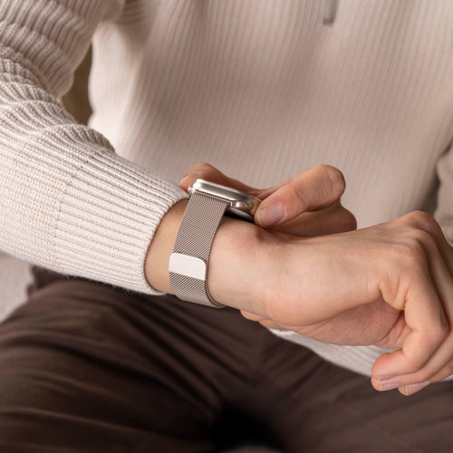 Bracelet Milanaise Apple Watch (lumière stellaire)