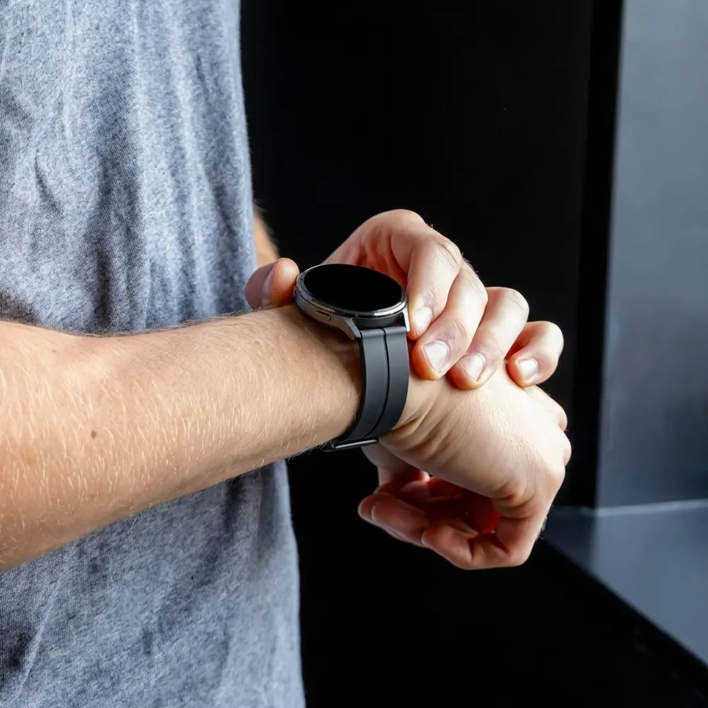 Bandz Bracelet silicone avec boucle en D Garmin Forerunner 245 (noir)