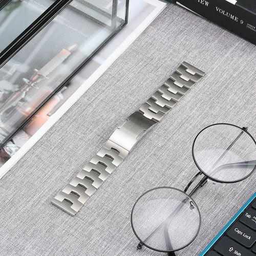 Titanium Grain Strap (Flat Clasp), silver, laid flat, joined, 45° top view