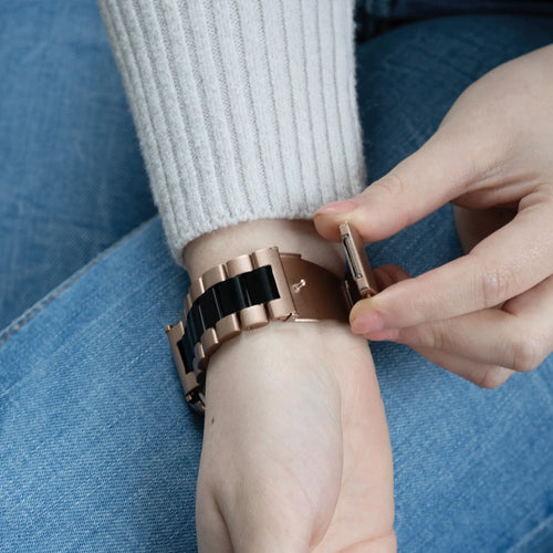 Steel Strap, rose gold/black, lifestyle photo
