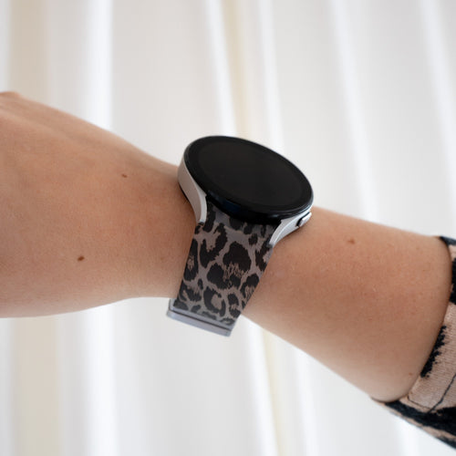 Silicone Magnetic Patterned Strap, lifestyle photo