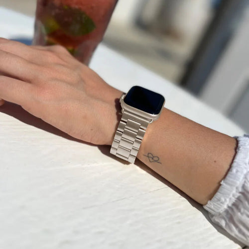 Steel Strap, starlight, lifestyle photo
