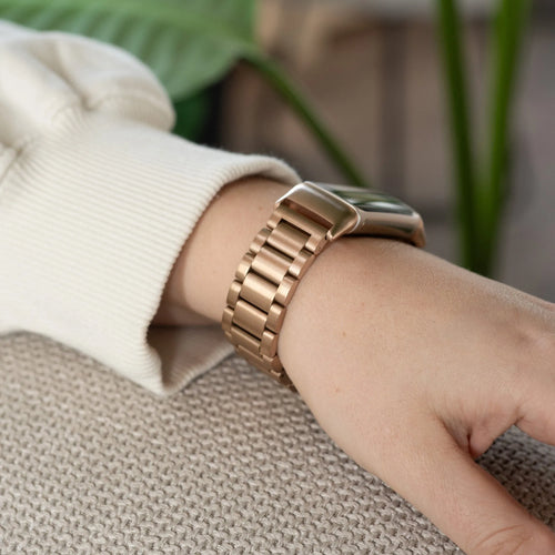 Steel Strap, rose gold, lifestyle photo