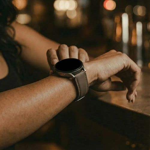 Slimfit Leather Strap, dark brown, lifestyle photo