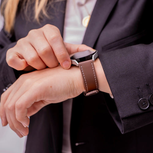 Bracelet cuir 'One Push' Samsung Galaxy Watch 7 - 44mm (marron foncé)