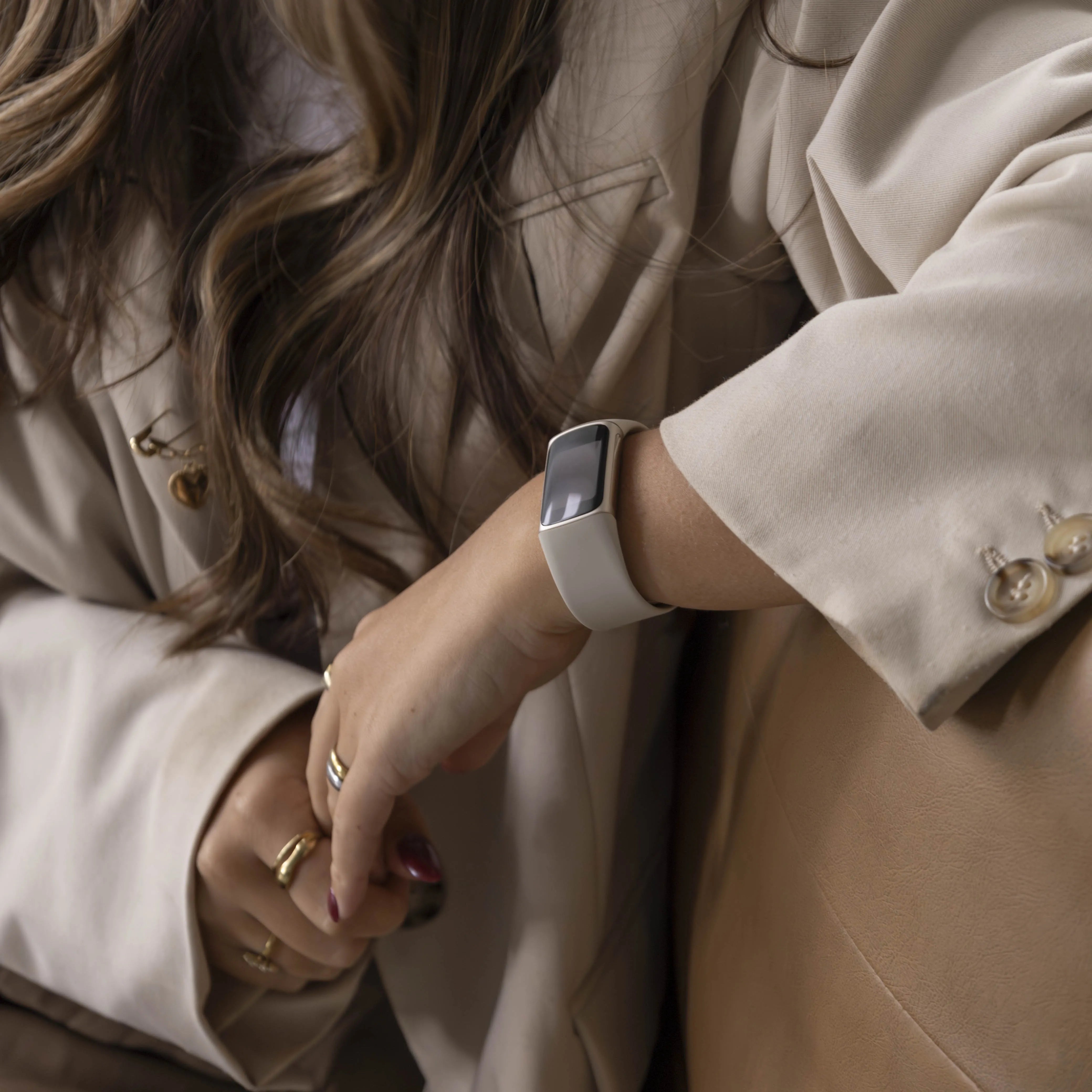 Bracelet silicone Fitbit Charge 5 (blanc sable)