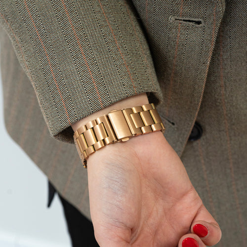 Steel Strap 'One Push', lifestyle photo