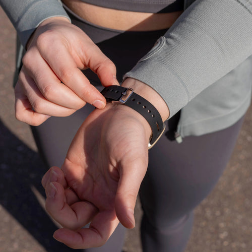 Silicone Strap 'Deluxe', black, lifestyle photo