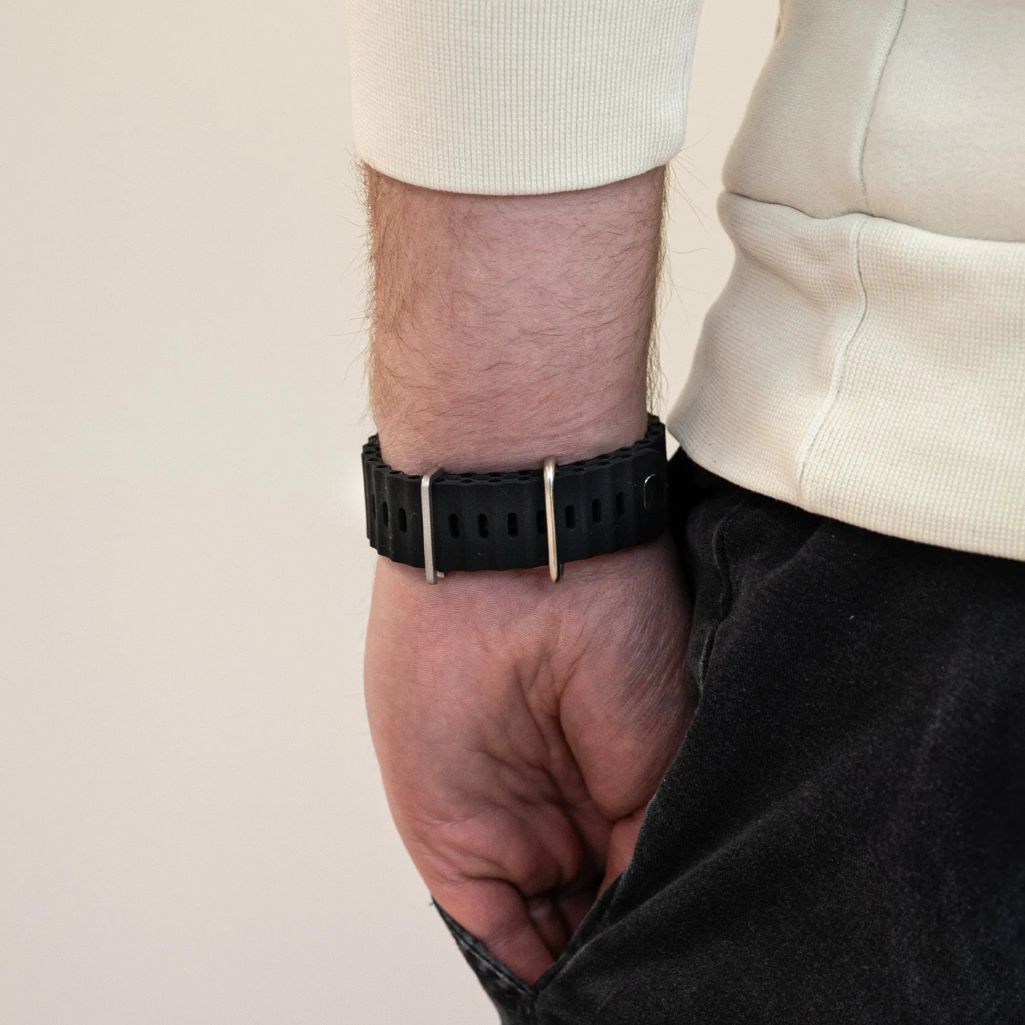 Bracelet Ocean Apple Watch avec fermeture à pression (noir)