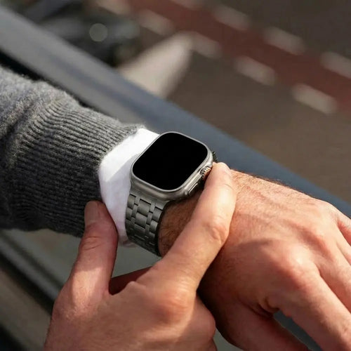 Apple Watch Premium Magnetic Steel Strap (Black)