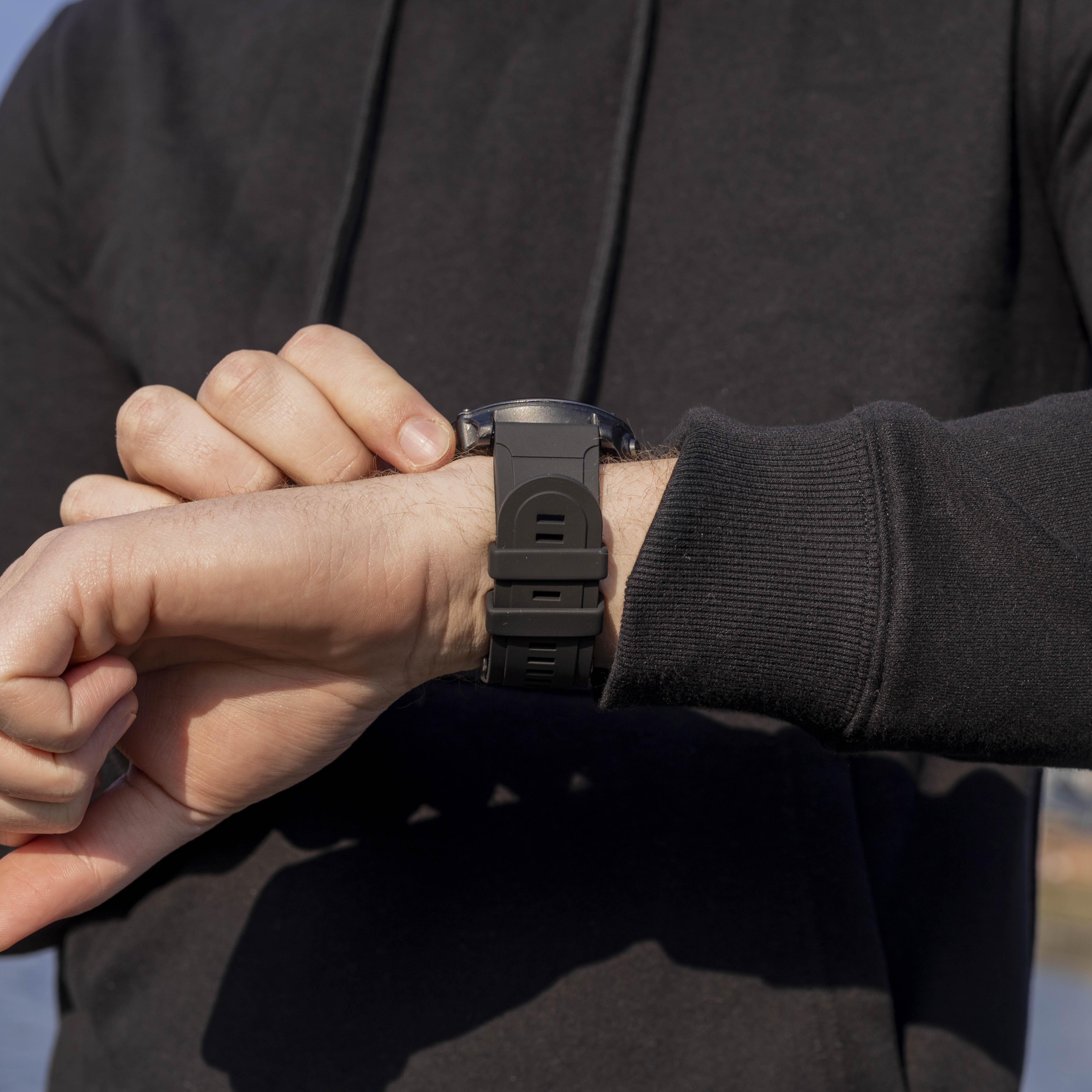 Bracelet silicone brillant Garmin Fenix 5x/6x (noir)