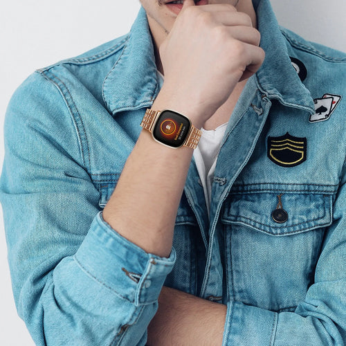Fine Steel Strap, rose gold, lifestyle photo