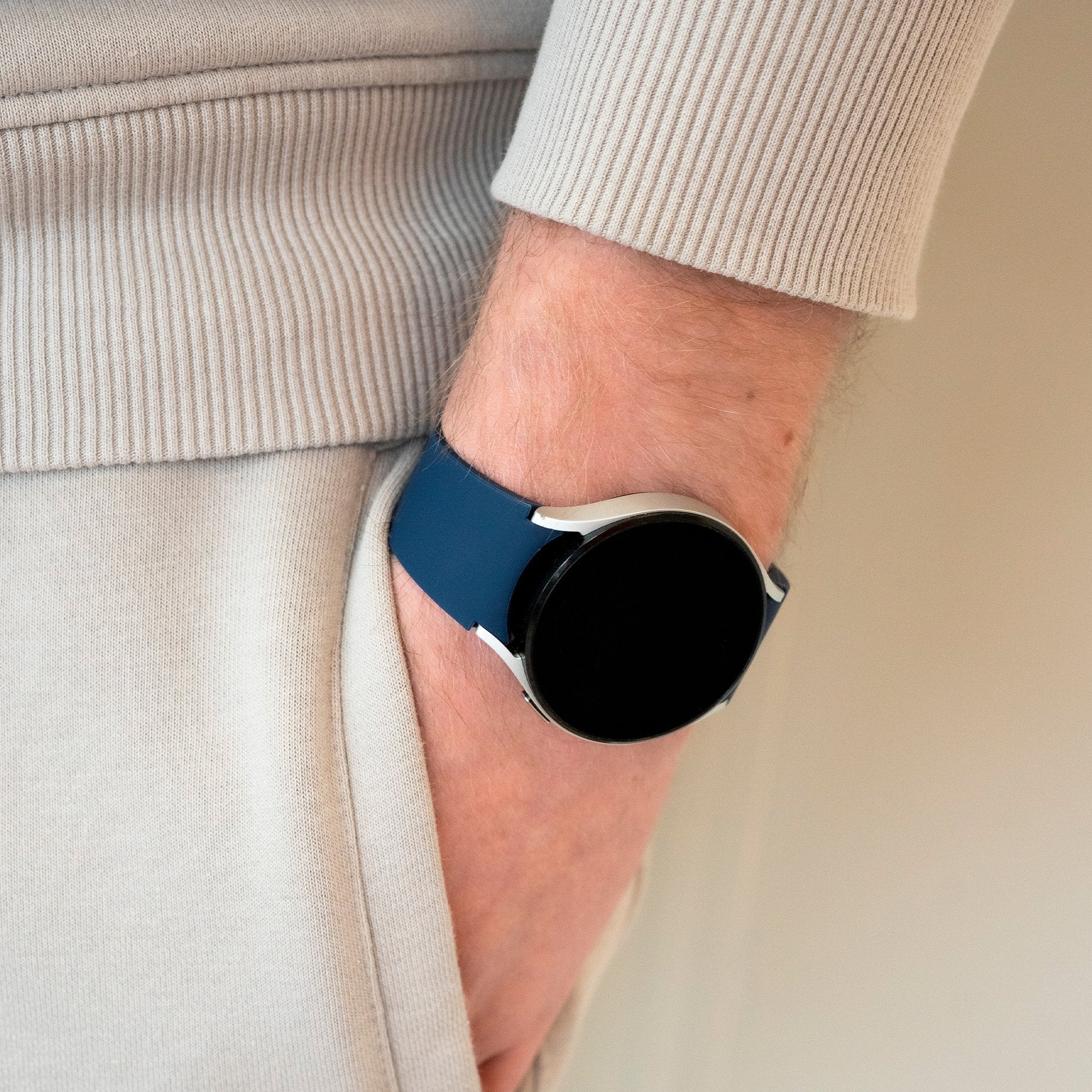 Bracelet silicone 'One push' Samsung Galaxy Watch 4 40mm (bleu foncé)