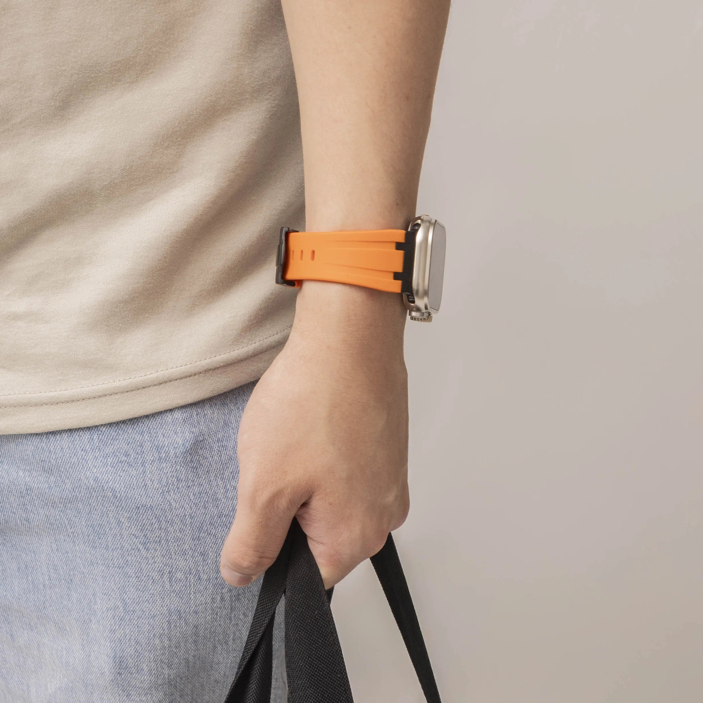 Bracelet silicone de luxe liquide Apple Watch (orange avec noir)