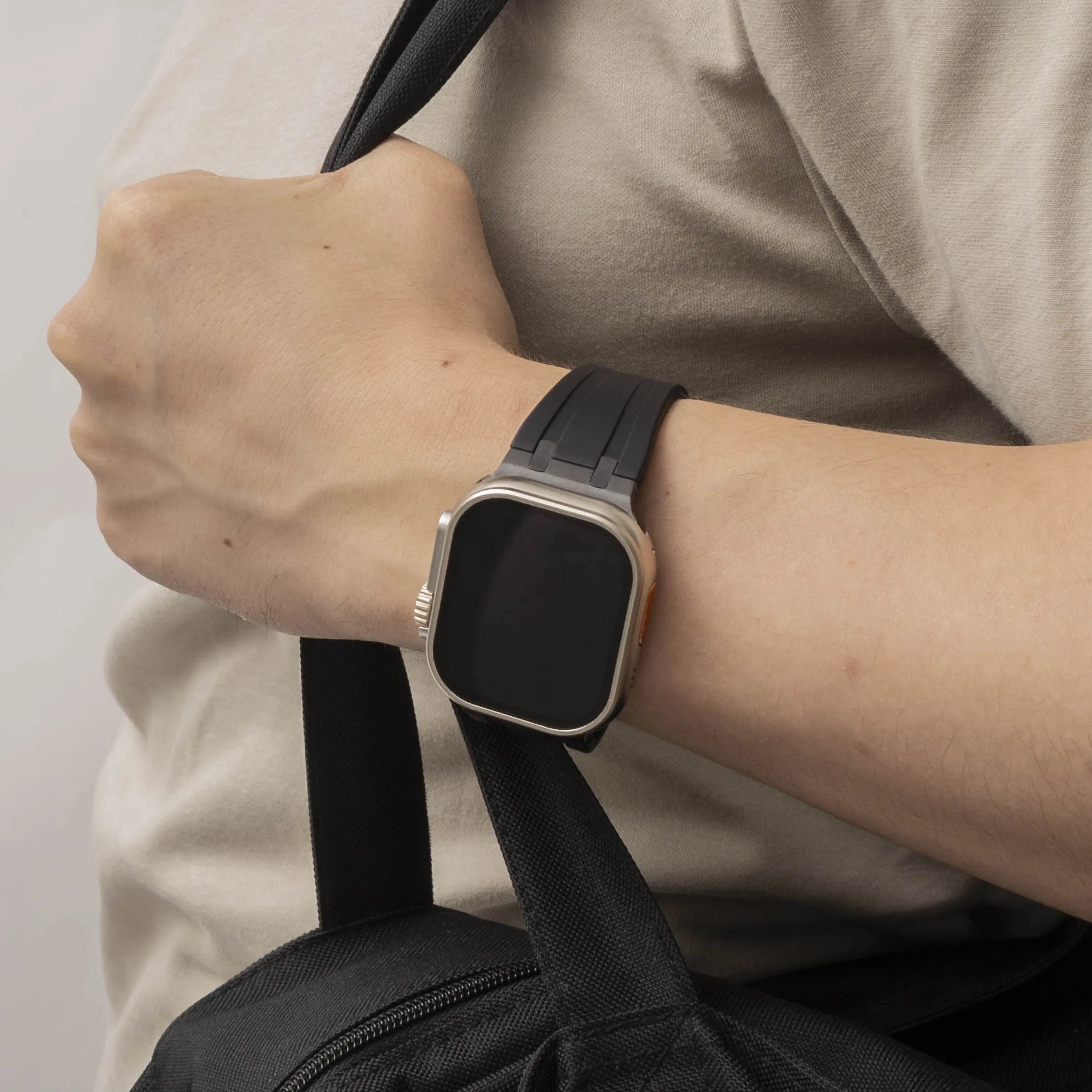 Bandz Bracelet silicone 'Luxe Liquid' Apple Watch (noir avec noir)